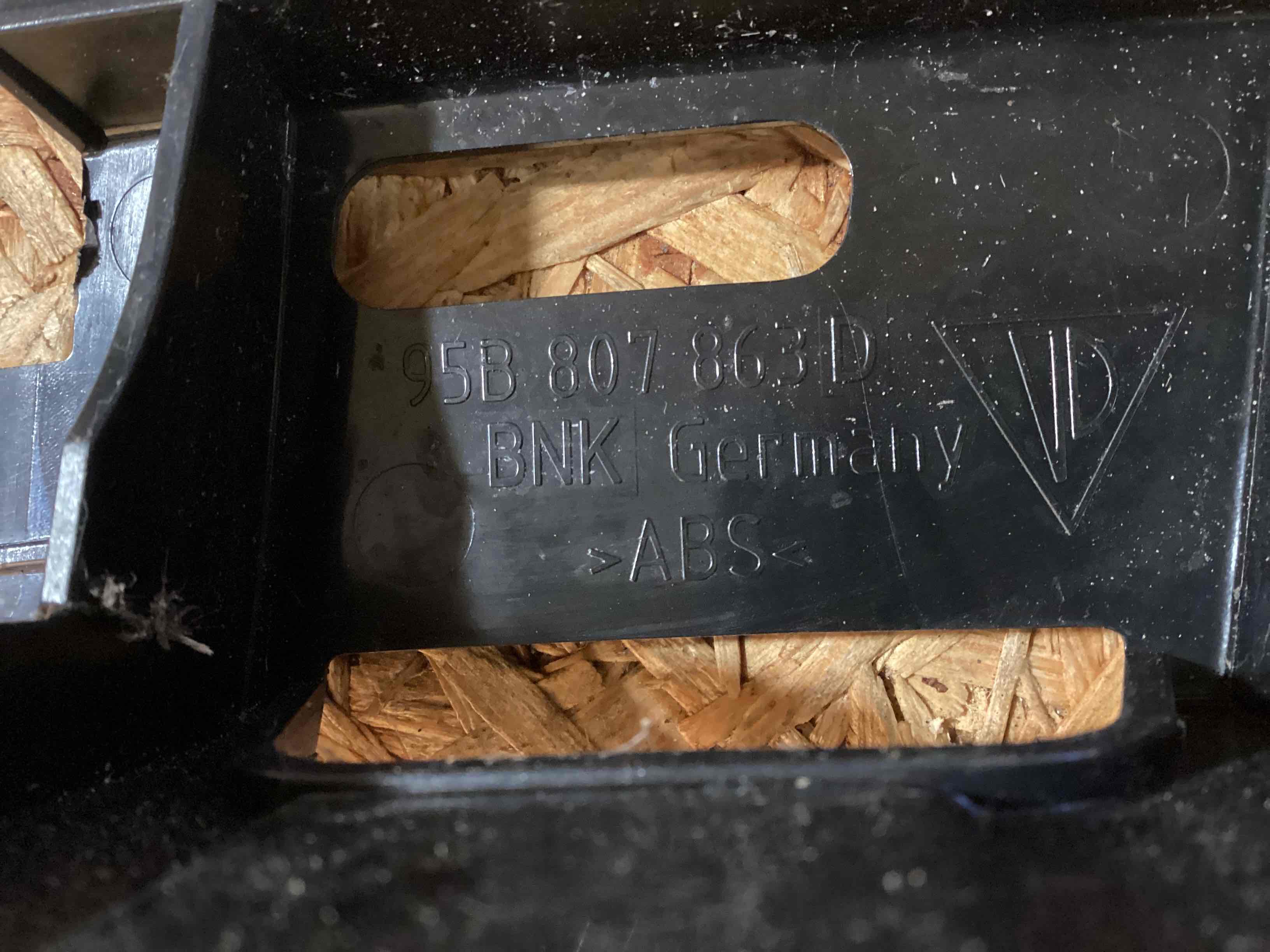 Крышка багажника, дверь багажника Porsche Macan 040226-101