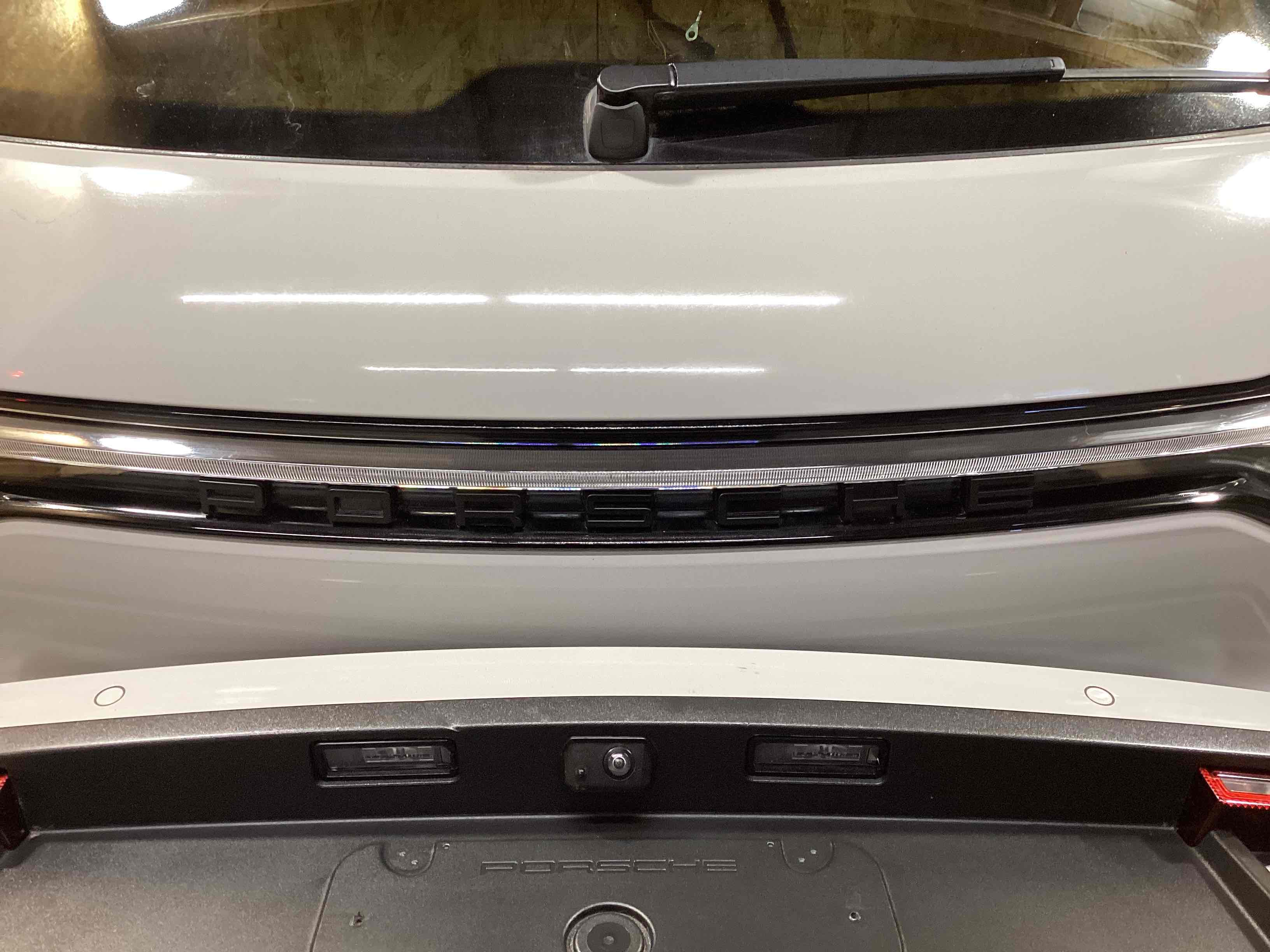 Крышка багажника, дверь багажника Porsche Macan 040226-101