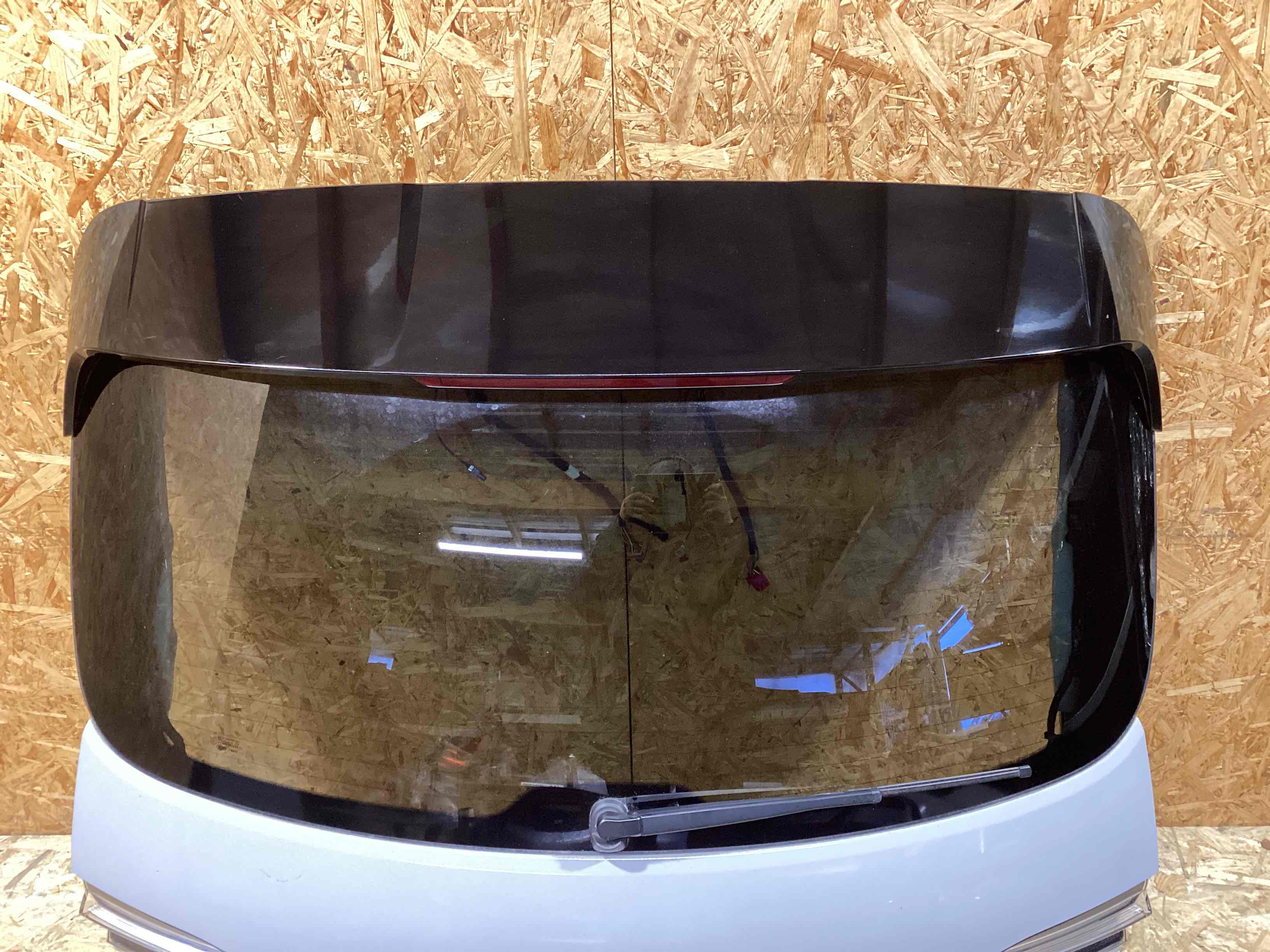 Крышка багажника, дверь багажника Porsche Macan 040226-101