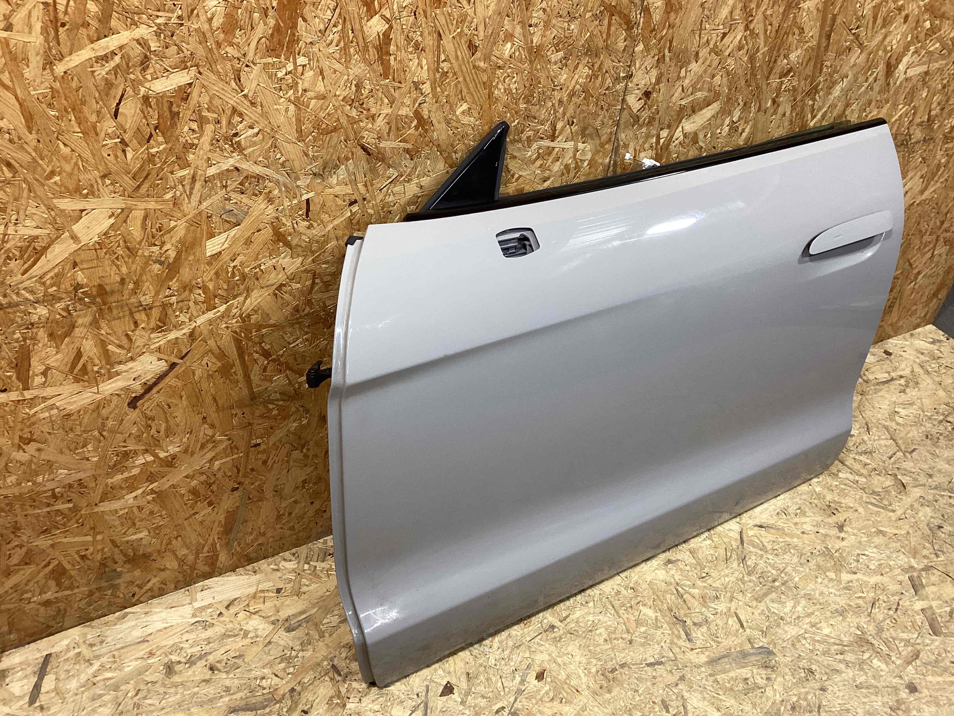 Дверь передняя левая Porsche Taycan 040226-104