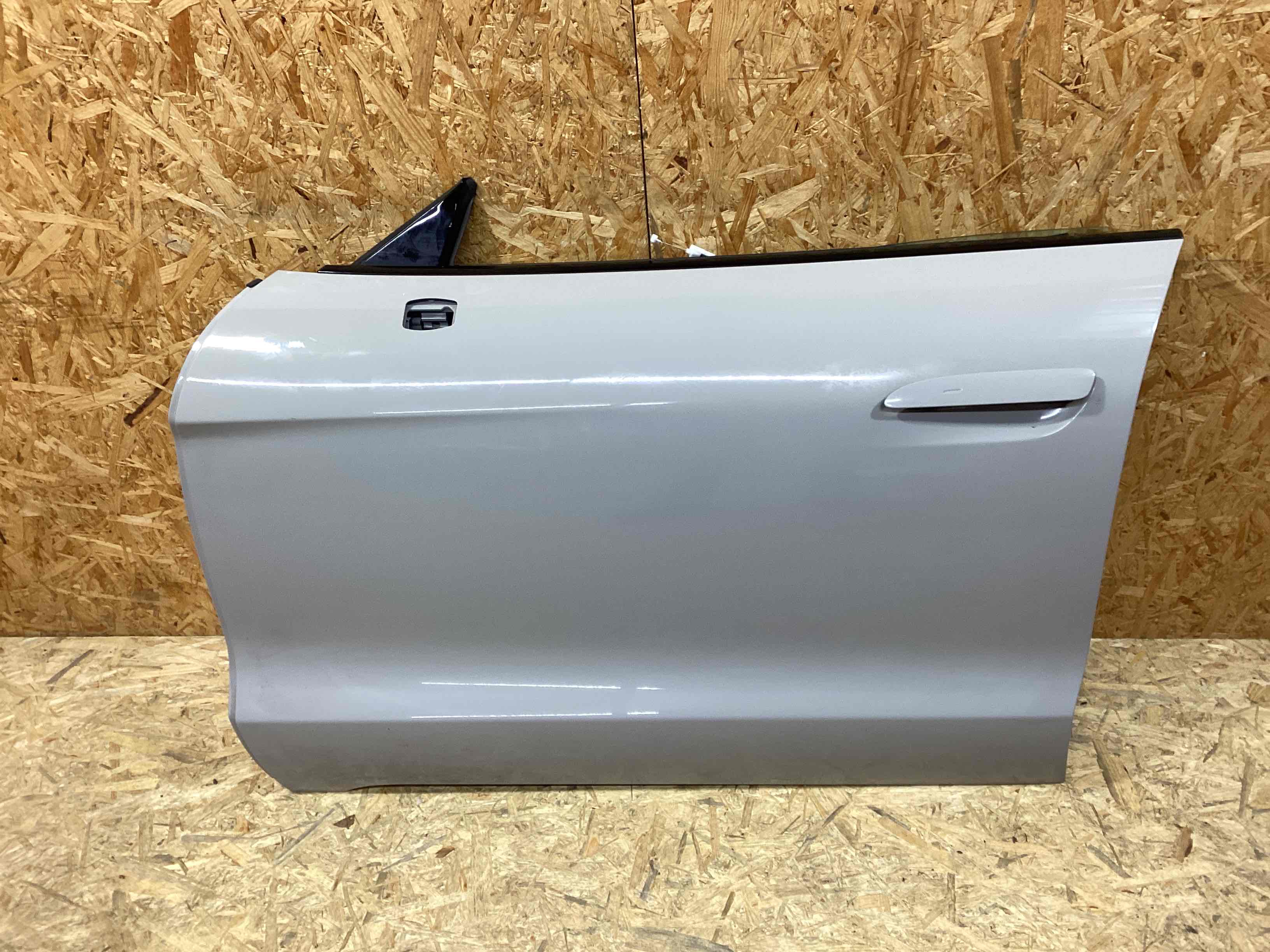 Дверь передняя левая Porsche Taycan 040226-104