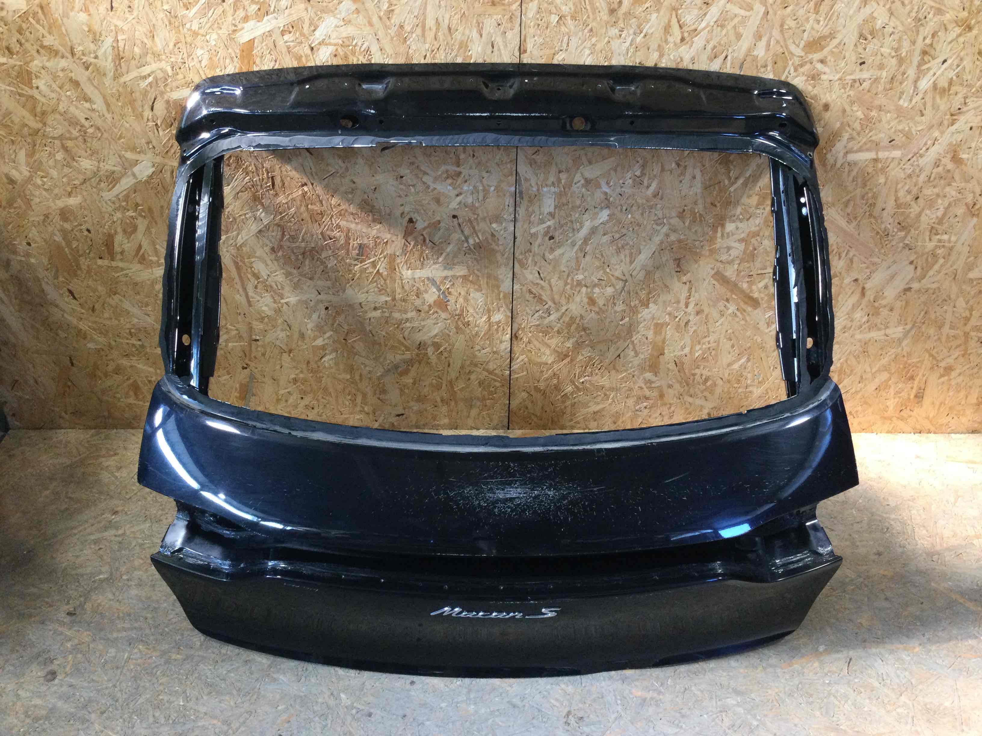 Крышка багажника, дверь багажника Porsche Macan 040324-102