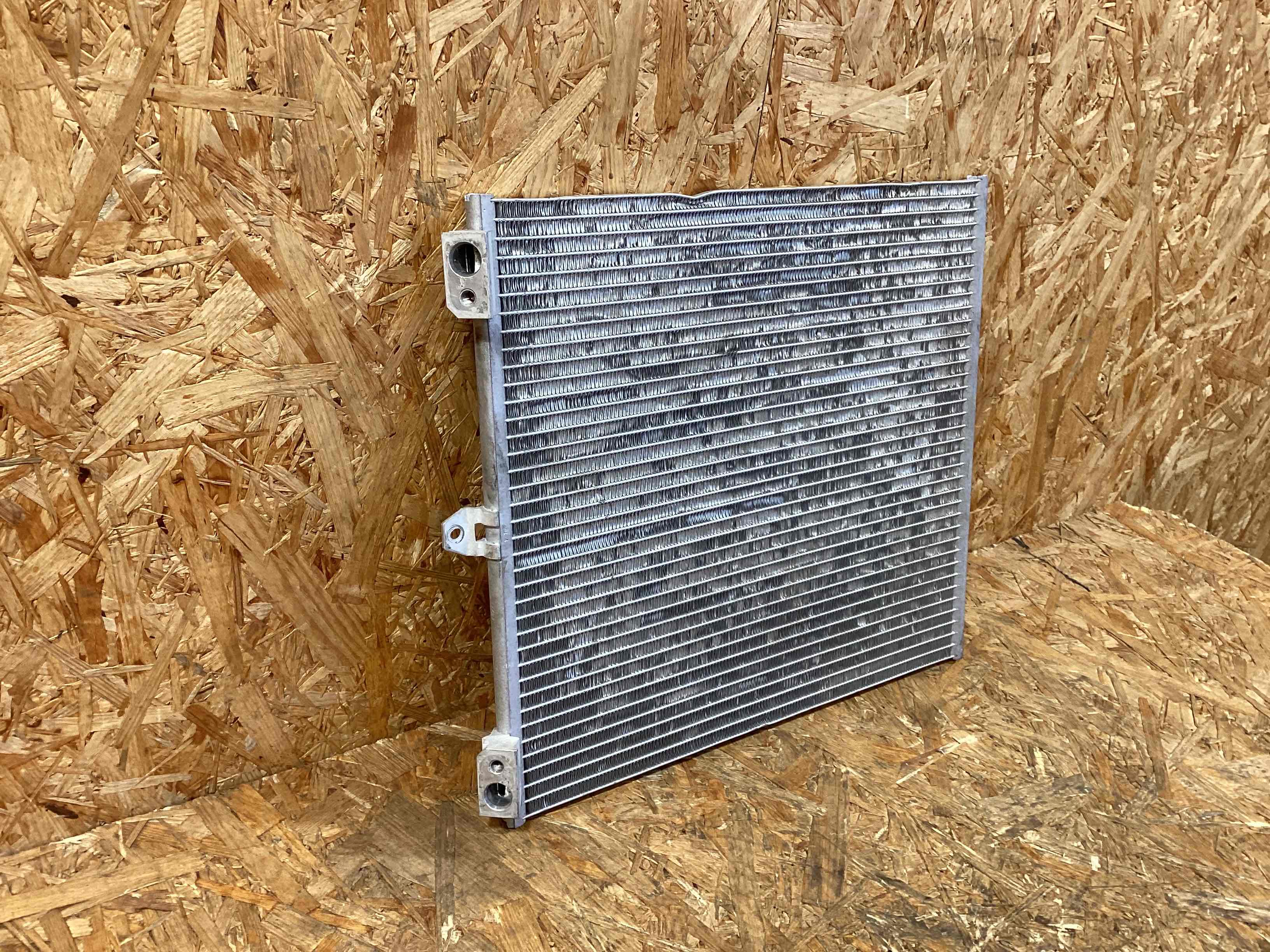 Радиатор кондиционера Porsche 911 040326-101