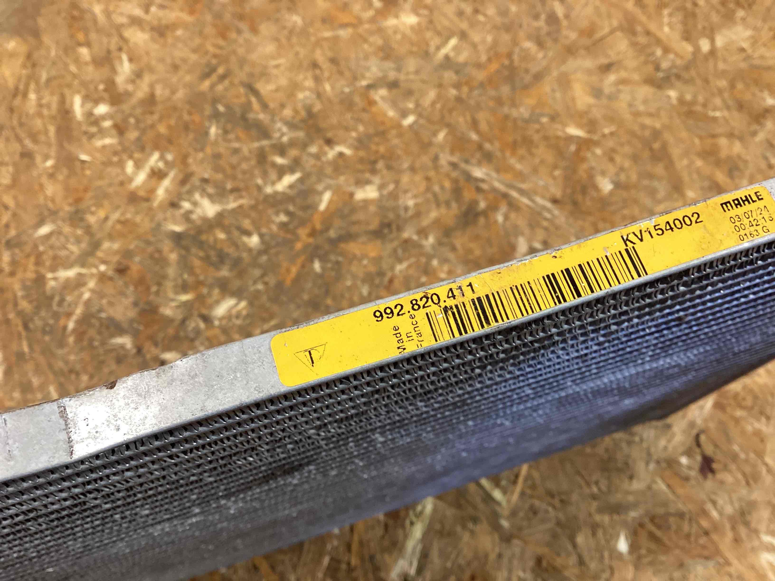 Радиатор кондиционера Porsche 911 040326-101