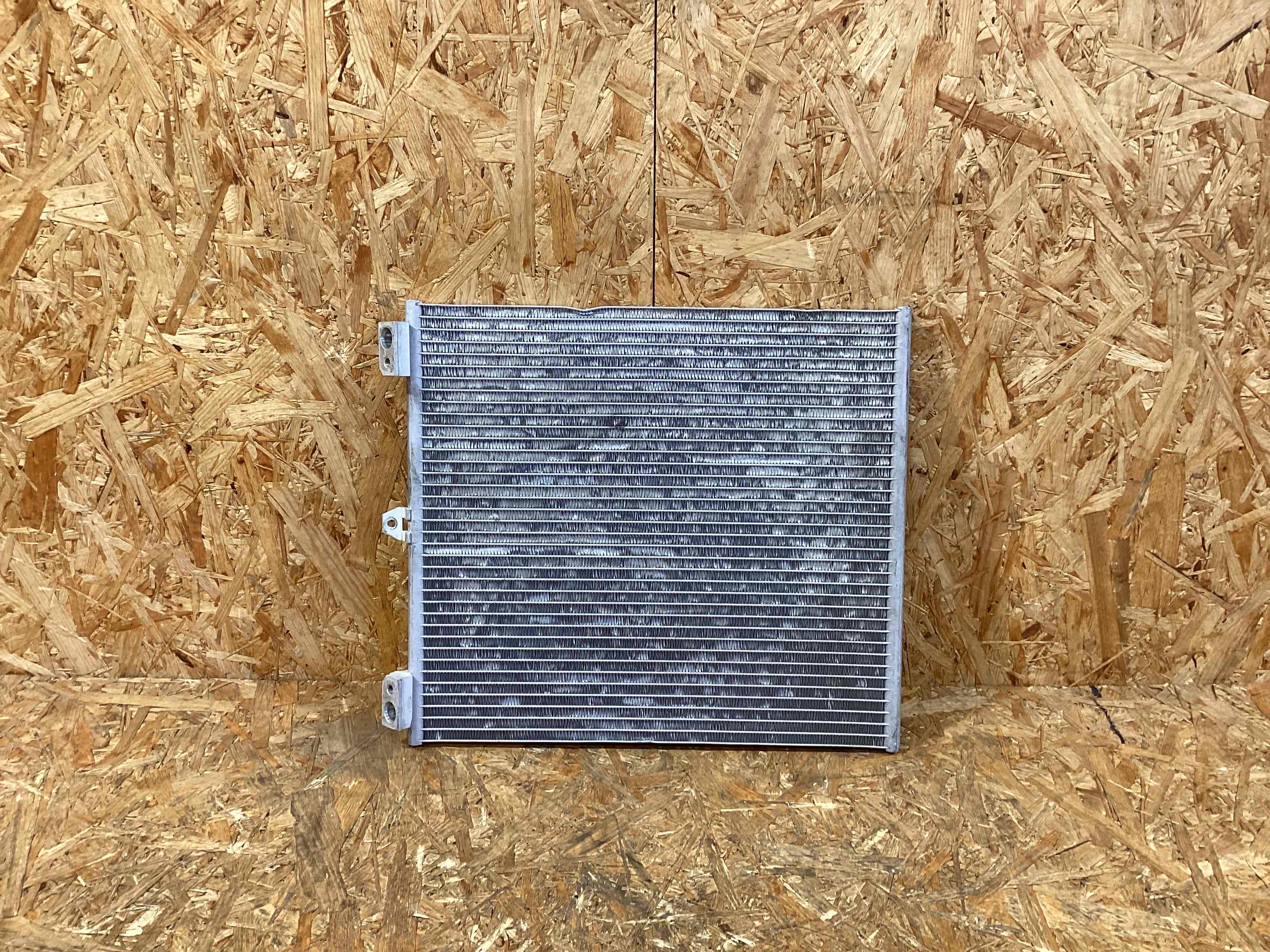 Радиатор кондиционера Porsche 911 040326-101