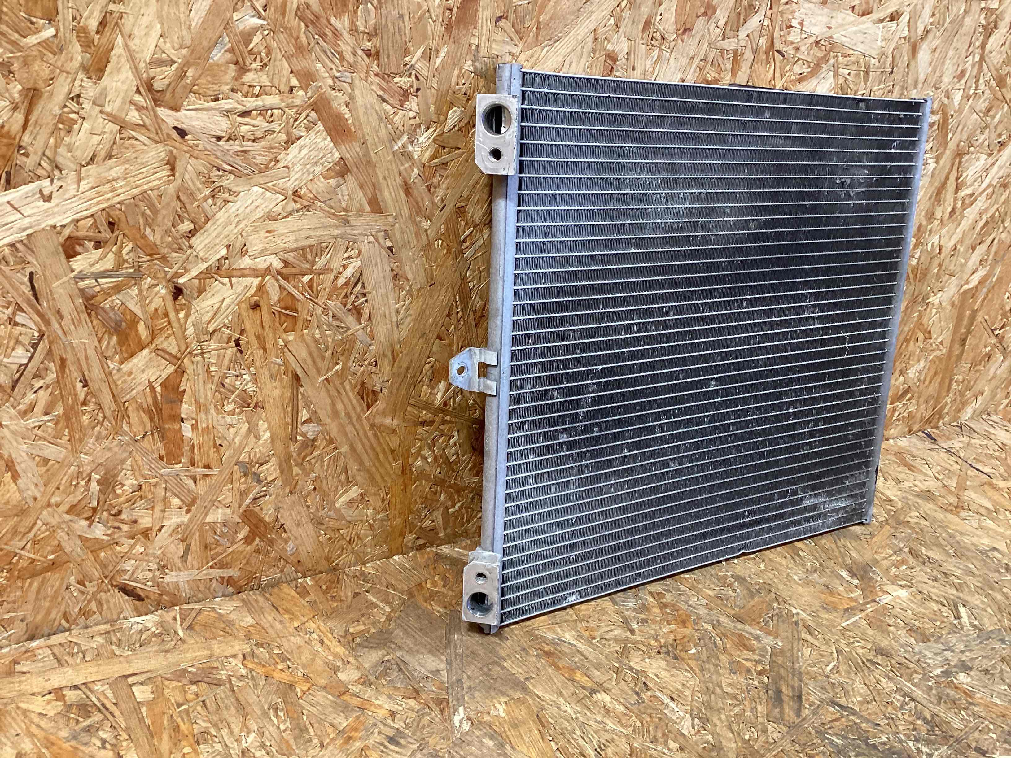 Радиатор кондиционера Porsche 911 040326-103