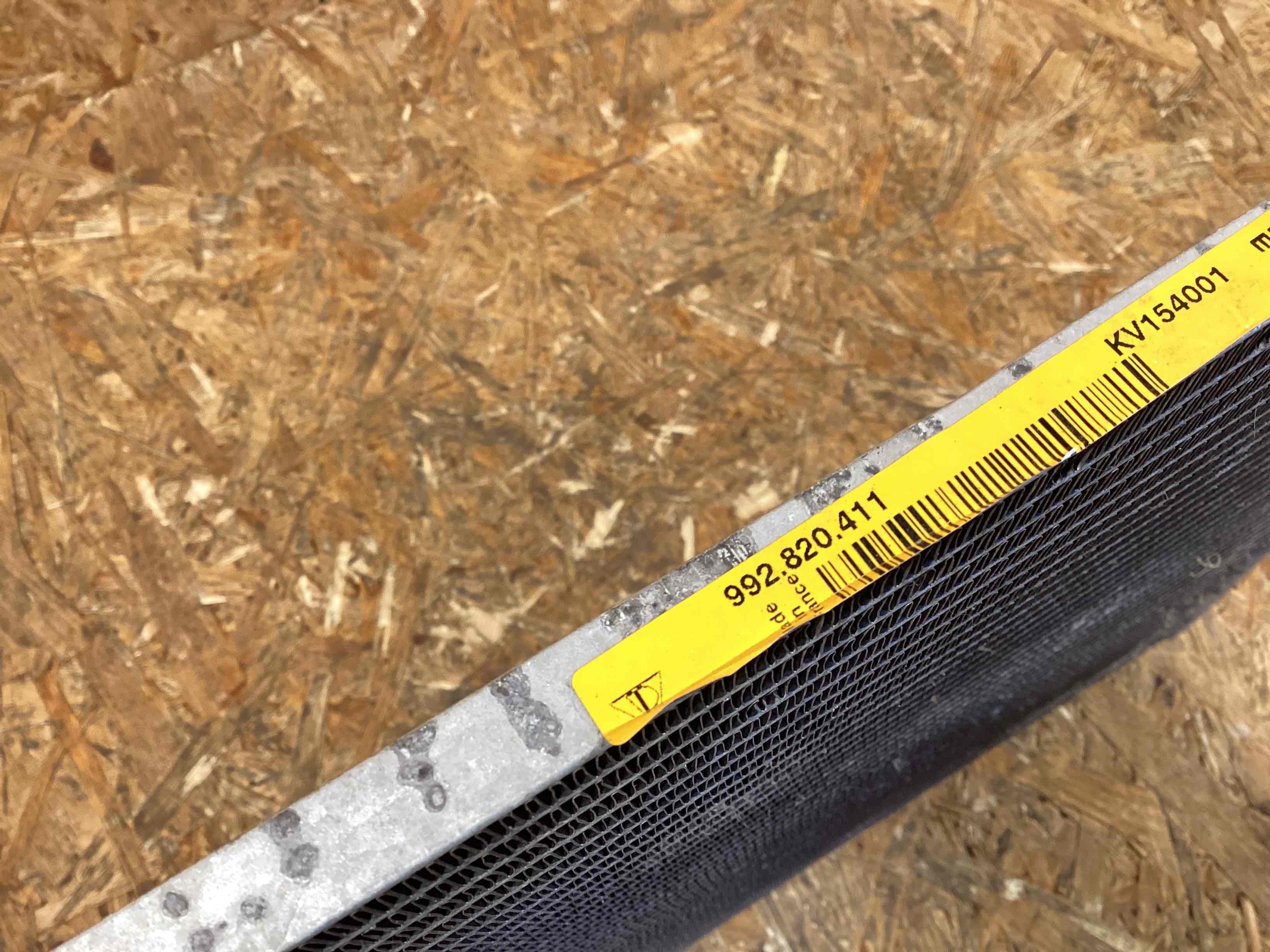 Радиатор кондиционера Porsche 911 040326-103