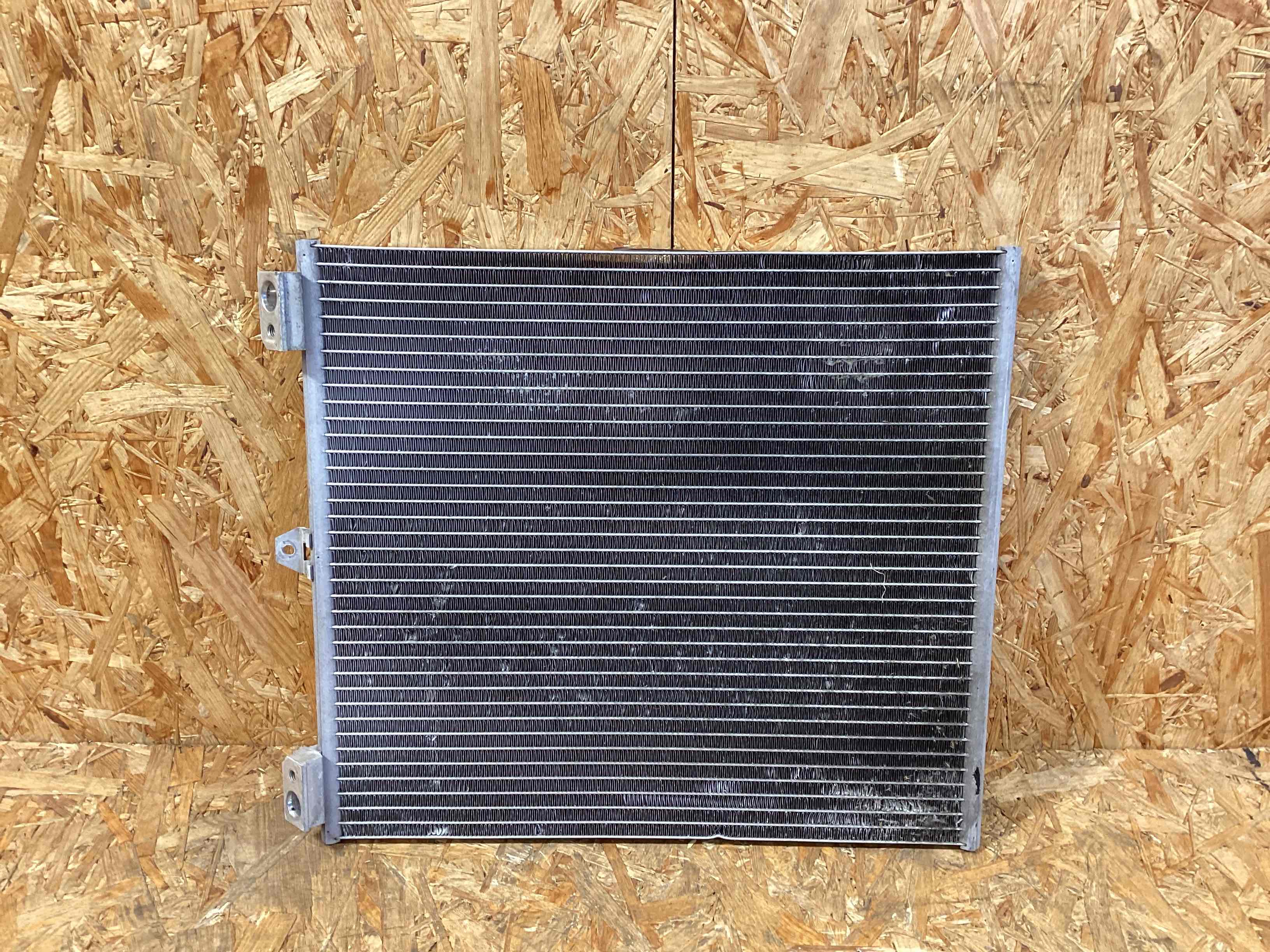 Радиатор кондиционера Porsche 911 040326-103