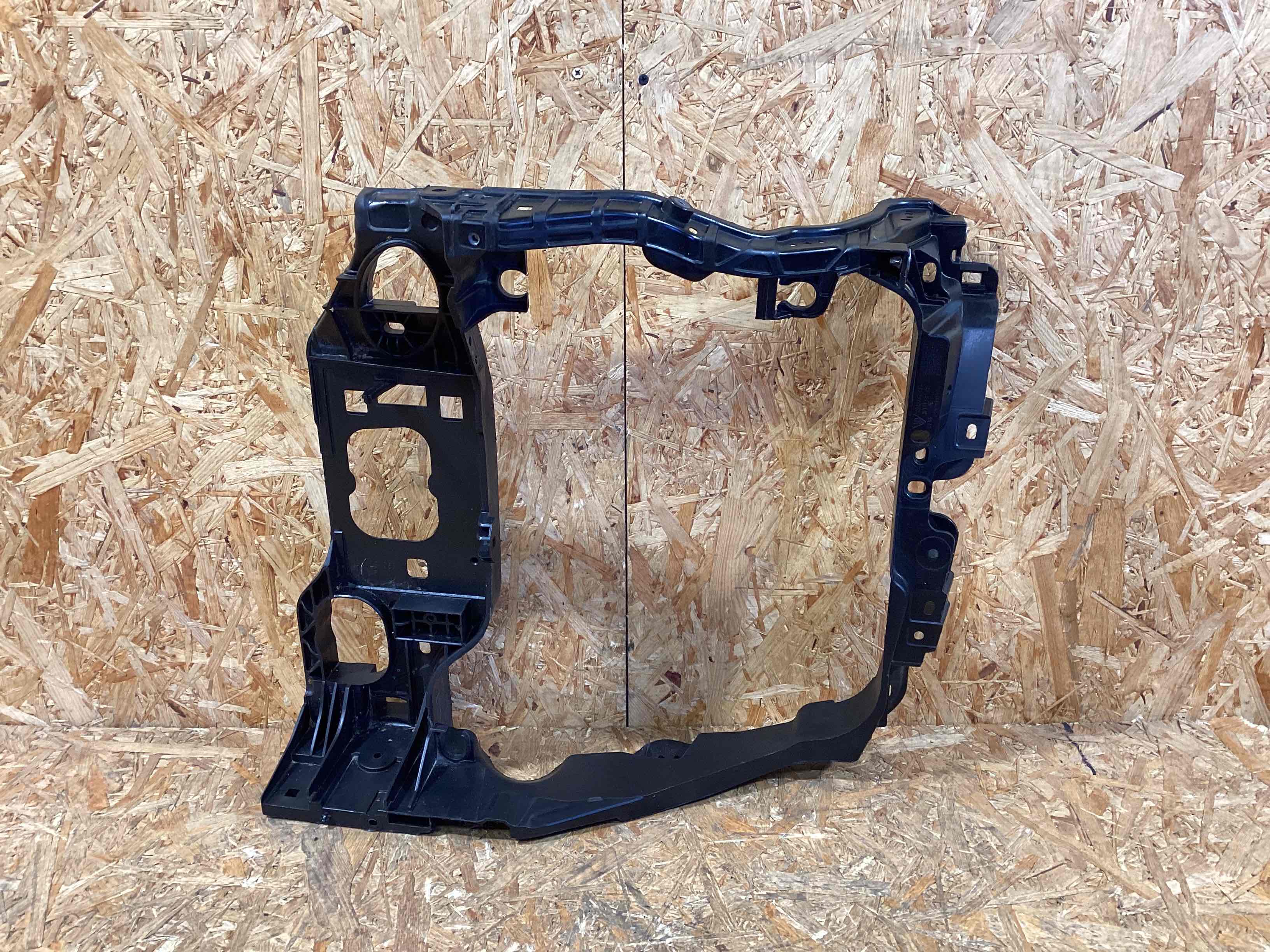 Опора радиатора, крепление/кронштейн, уплотнитель радиатора Porsche Macan 040326-111