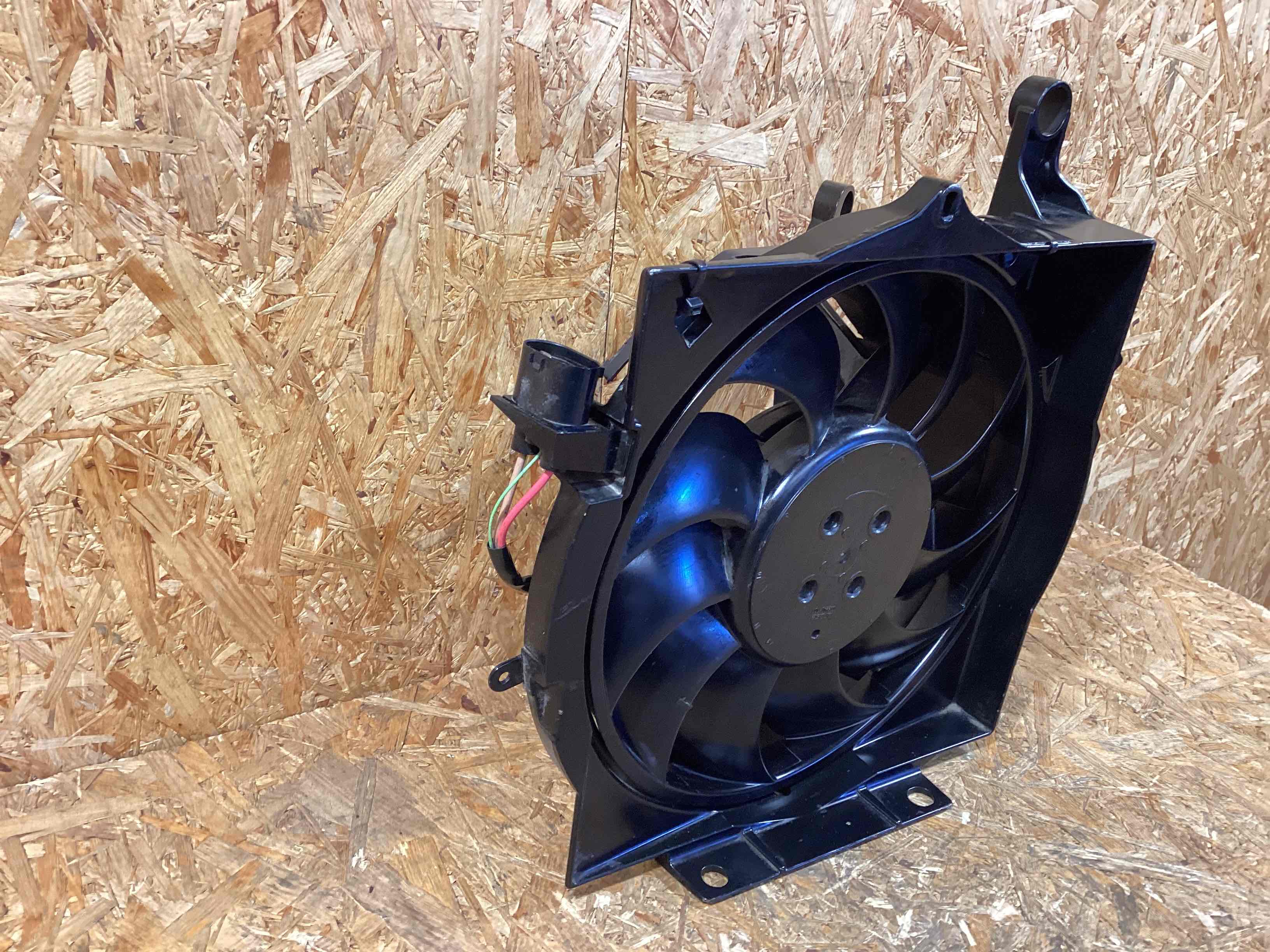 Вентилятор радиатора, вентиляторы Porsche Taycan 040326-112