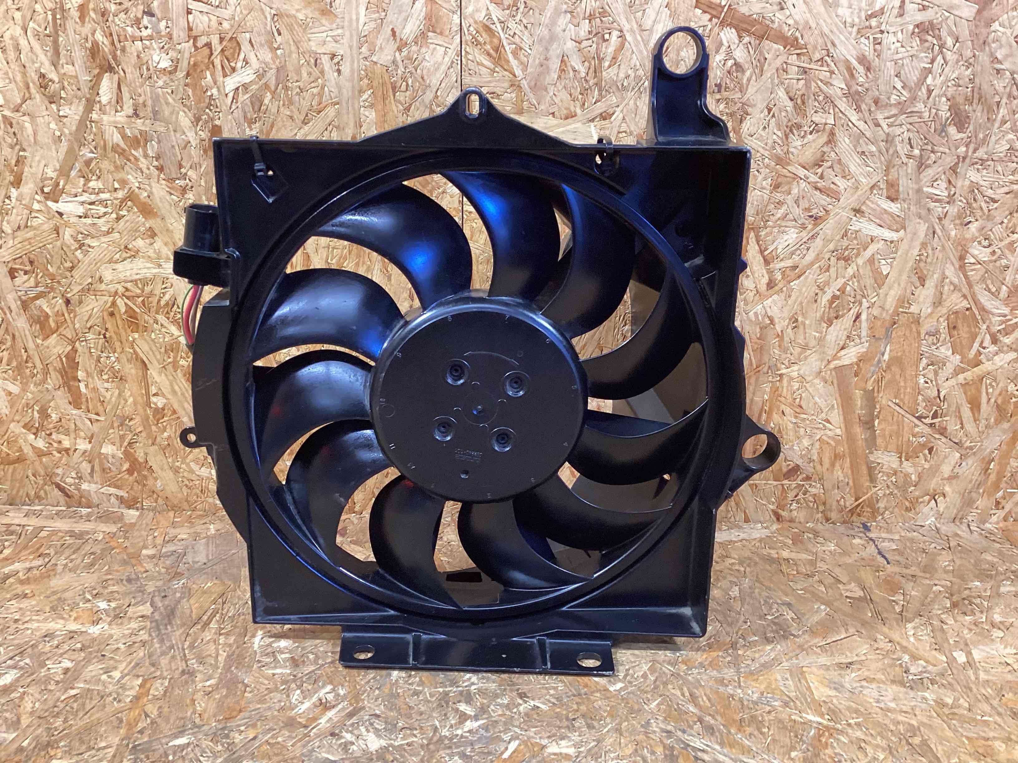 Вентилятор радиатора, вентиляторы Porsche Taycan 040326-112
