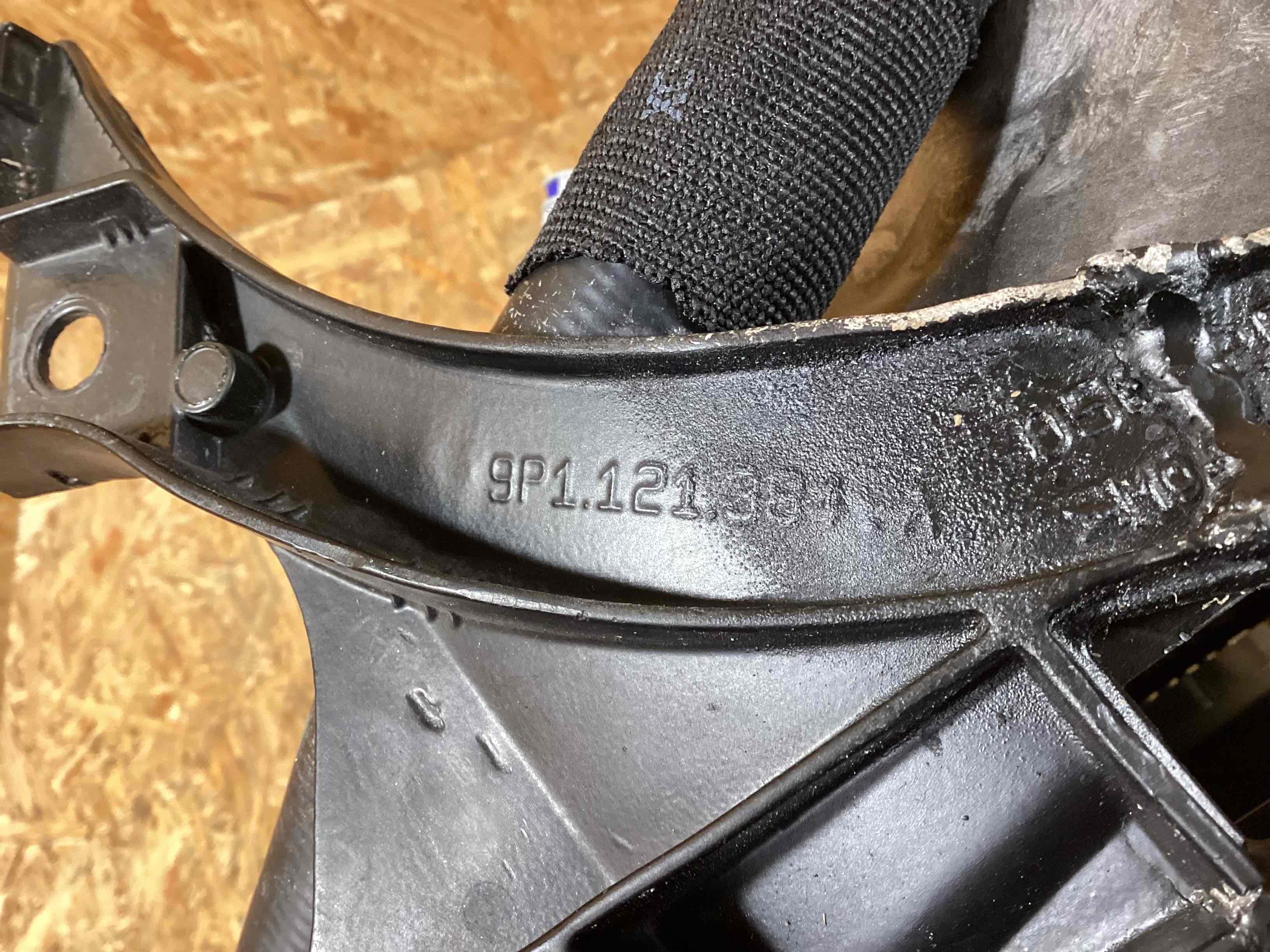 Кассета радиаторов Porsche 911 040326-113