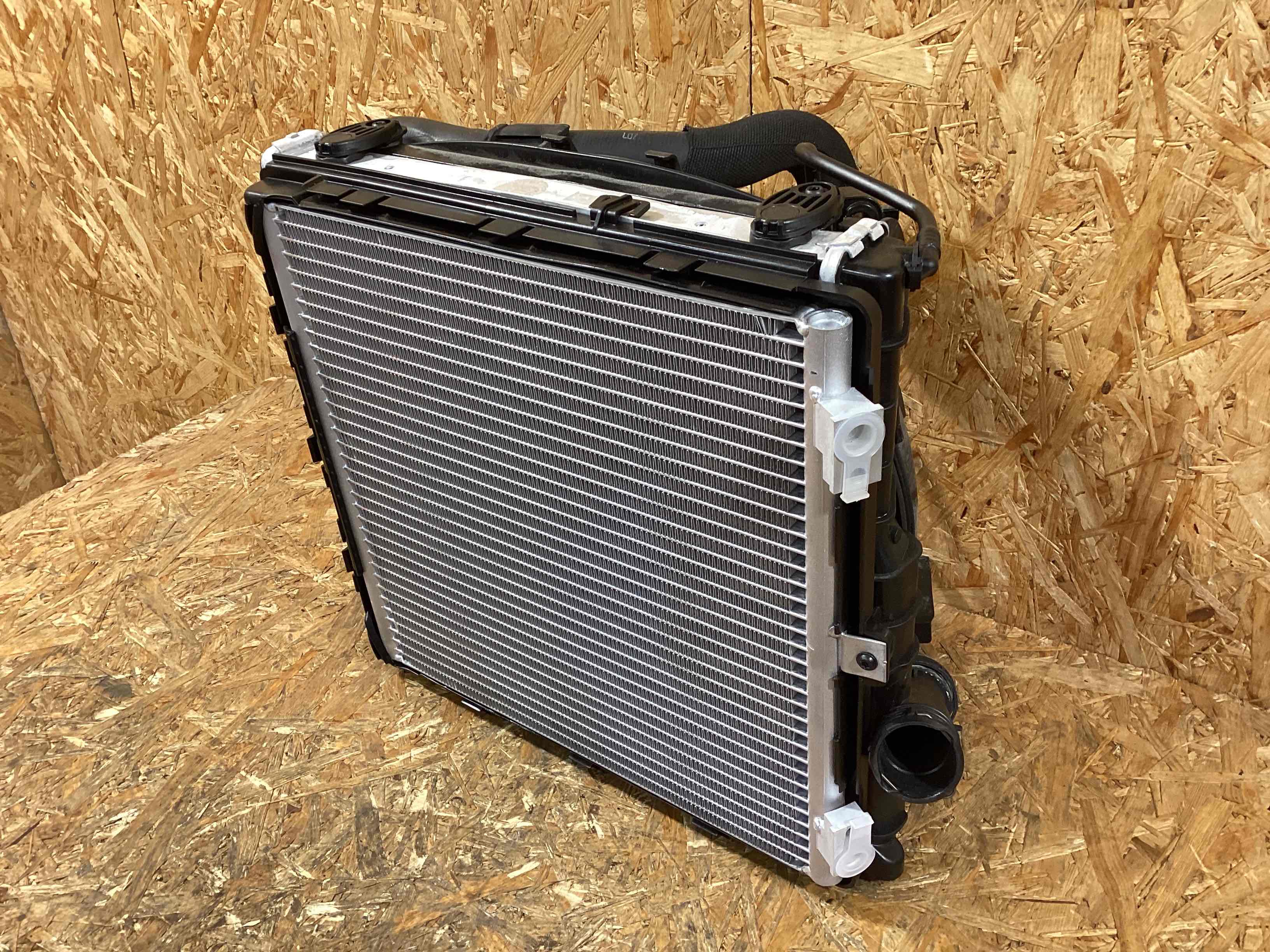 Кассета радиаторов Porsche 911 040326-113