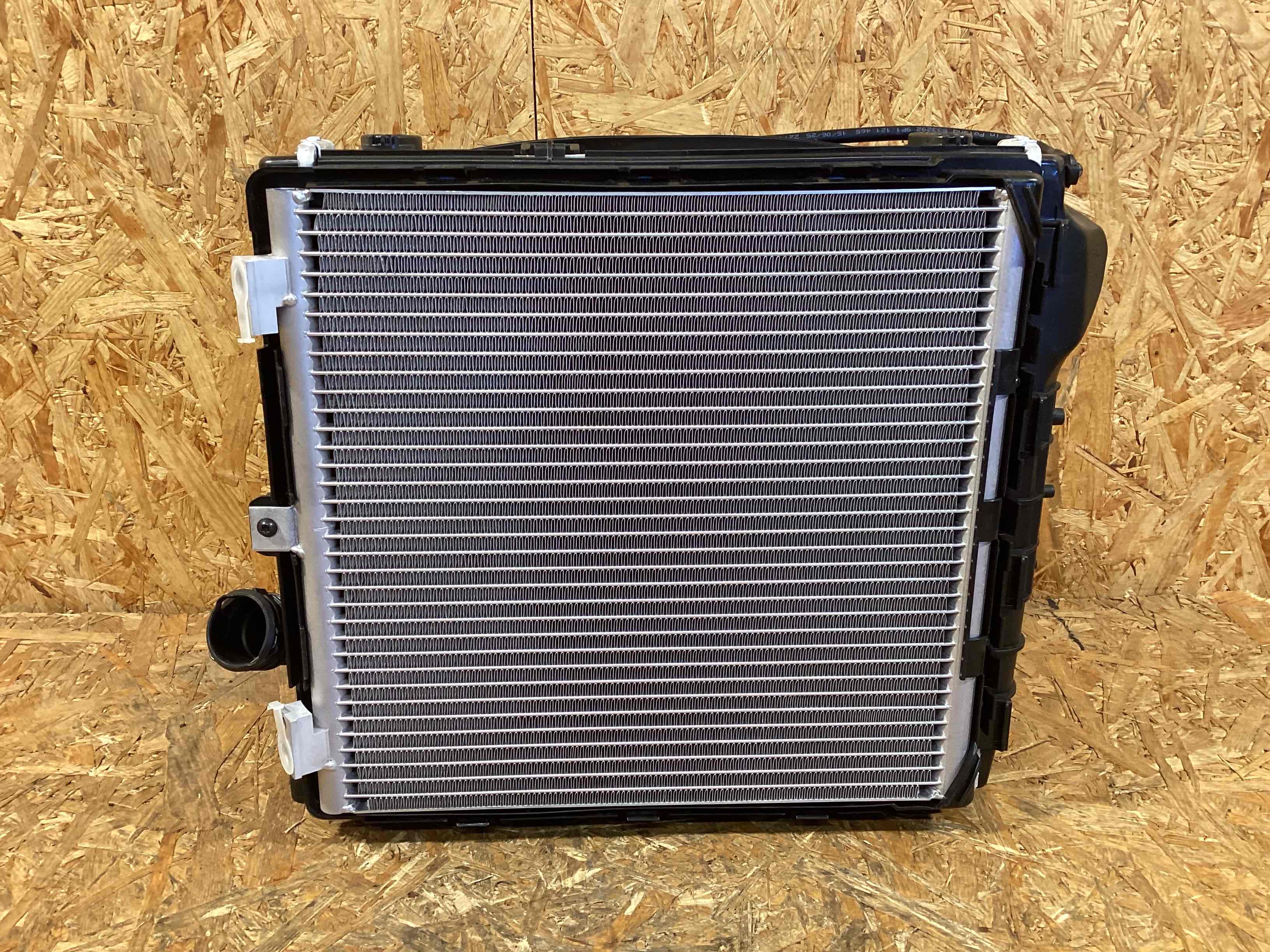 Кассета радиаторов Porsche 911 040326-114