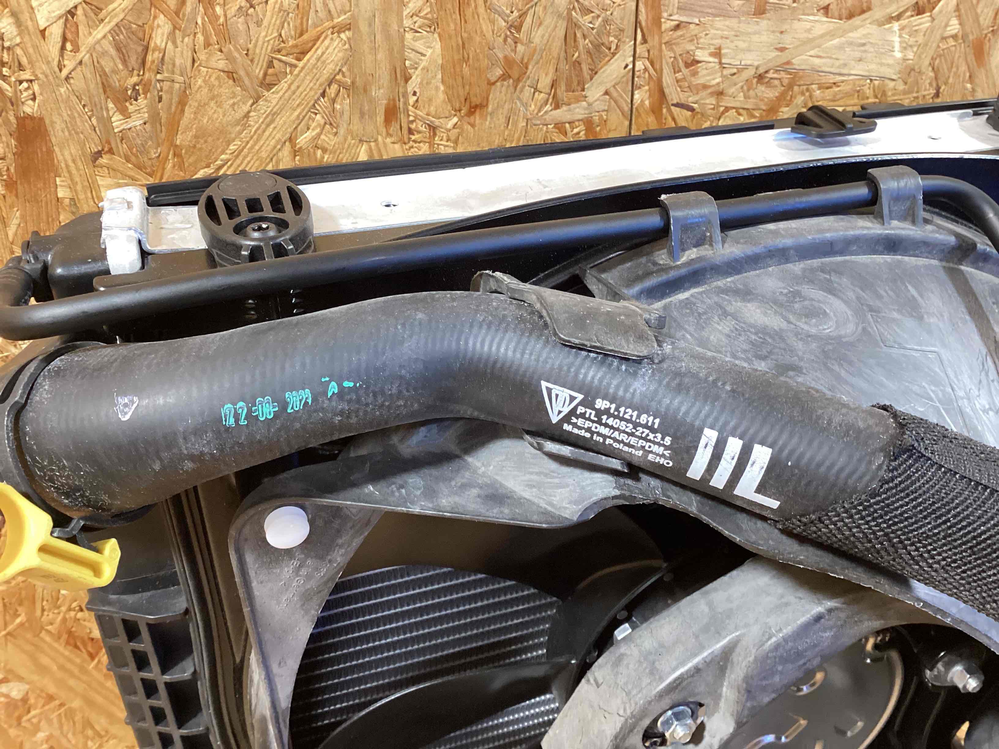 Кассета радиаторов Porsche 911 040326-115