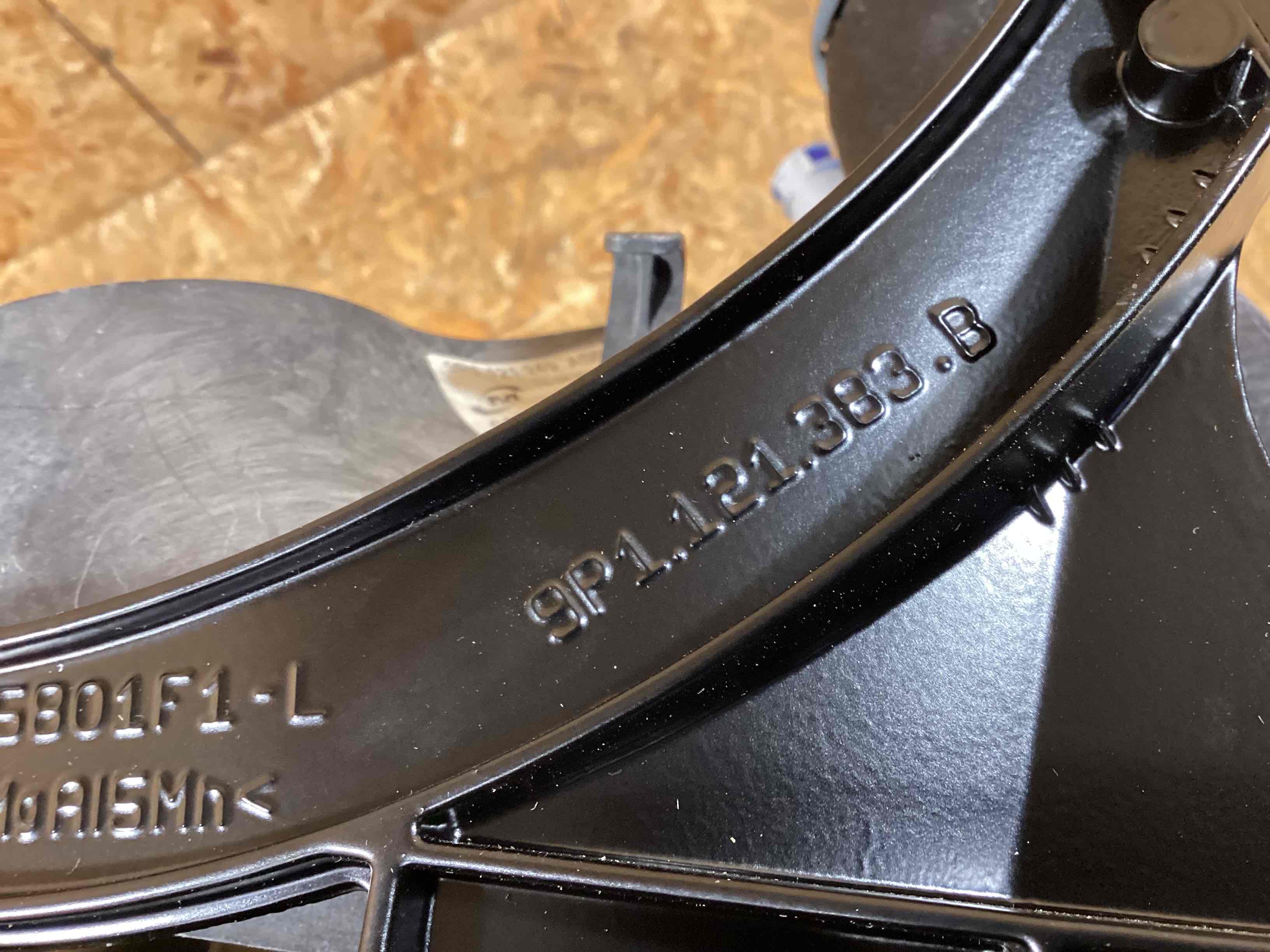 Кассета радиаторов Porsche 911 040326-115