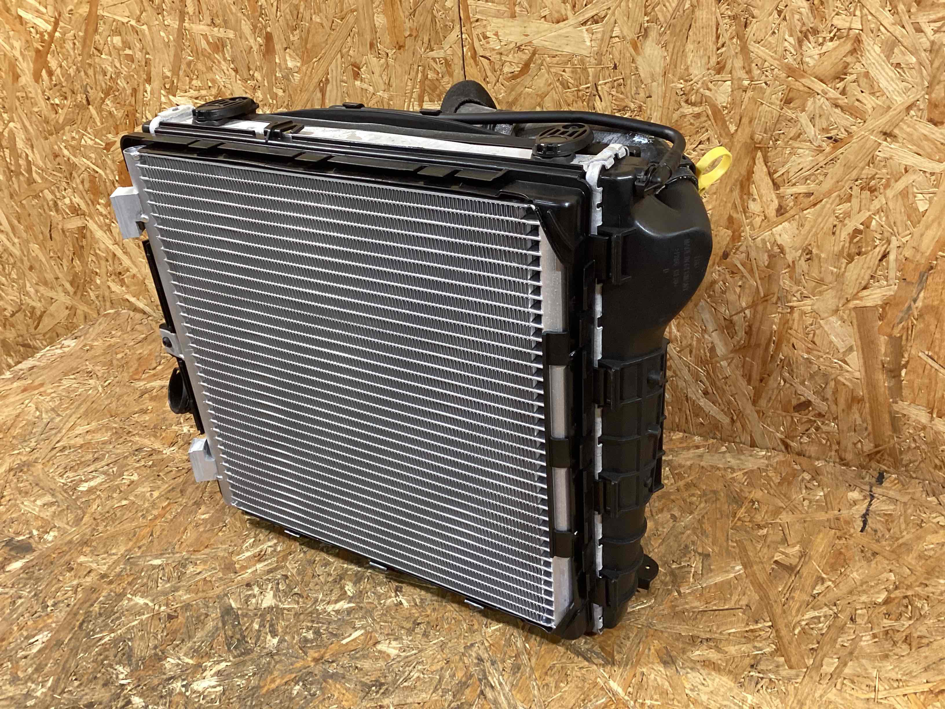 Кассета радиаторов Porsche 911 040326-116