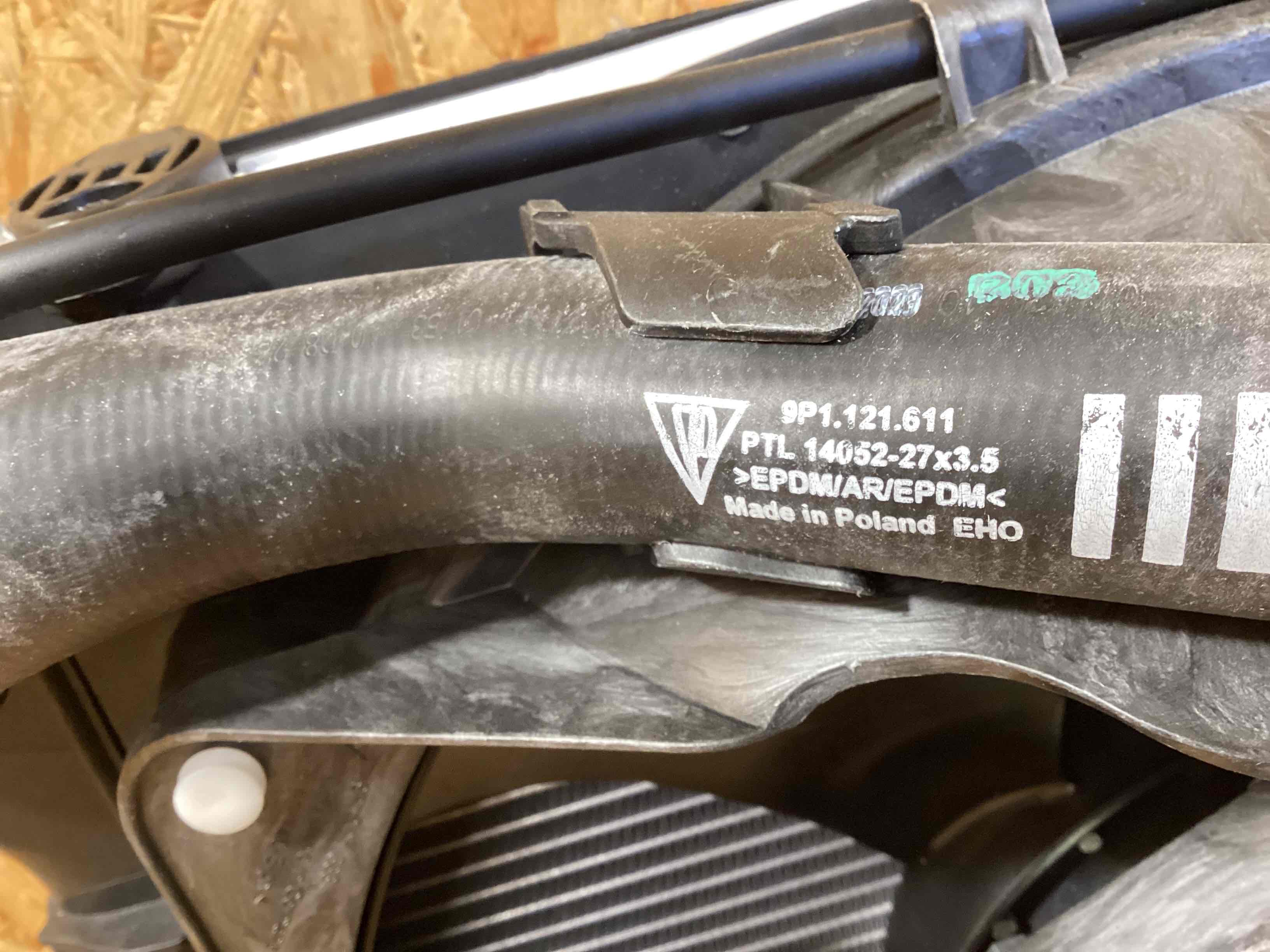 Кассета радиаторов Porsche 911 040326-116