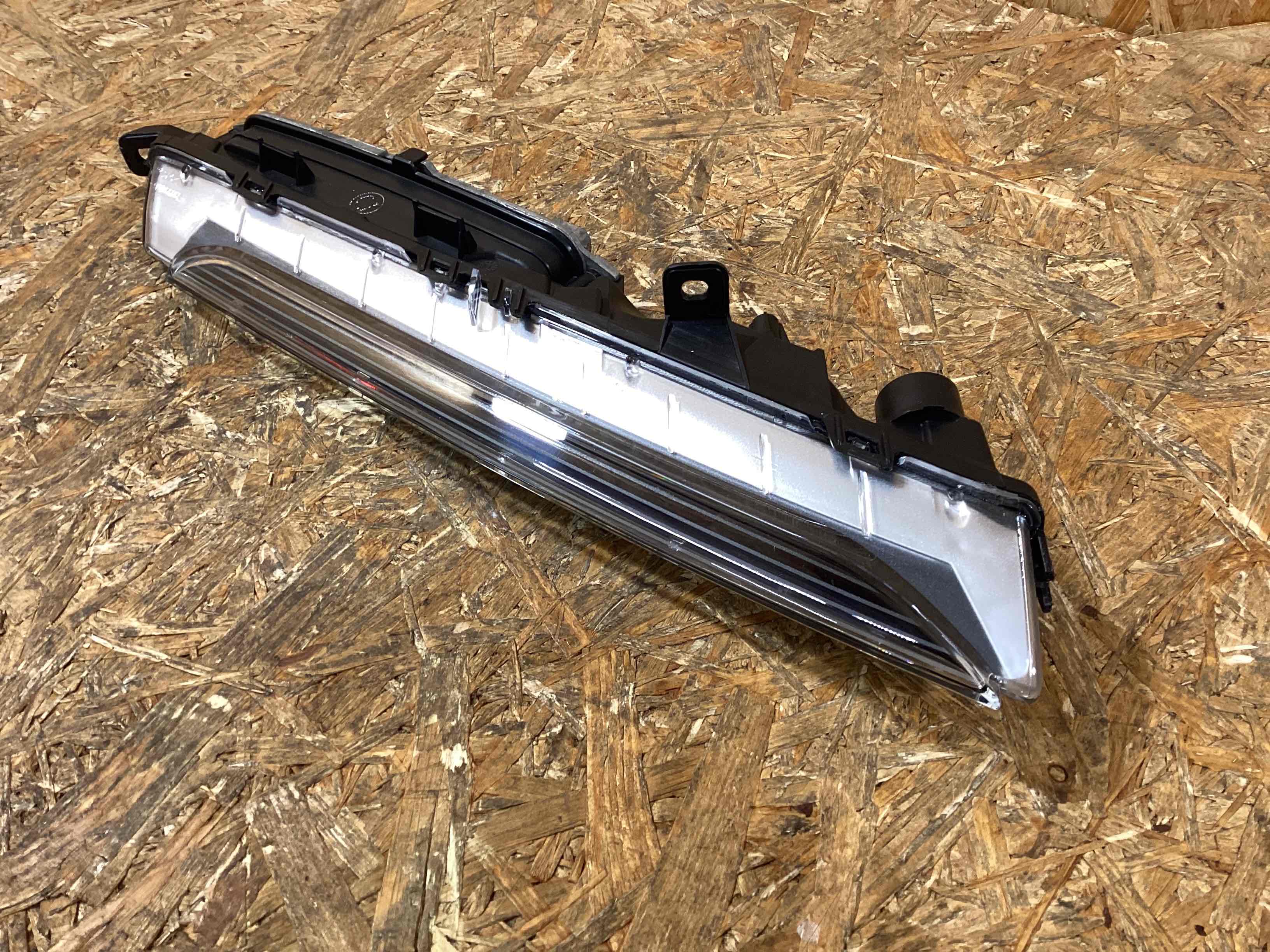 Фара противотуманная Porsche Cayenne 040326-118