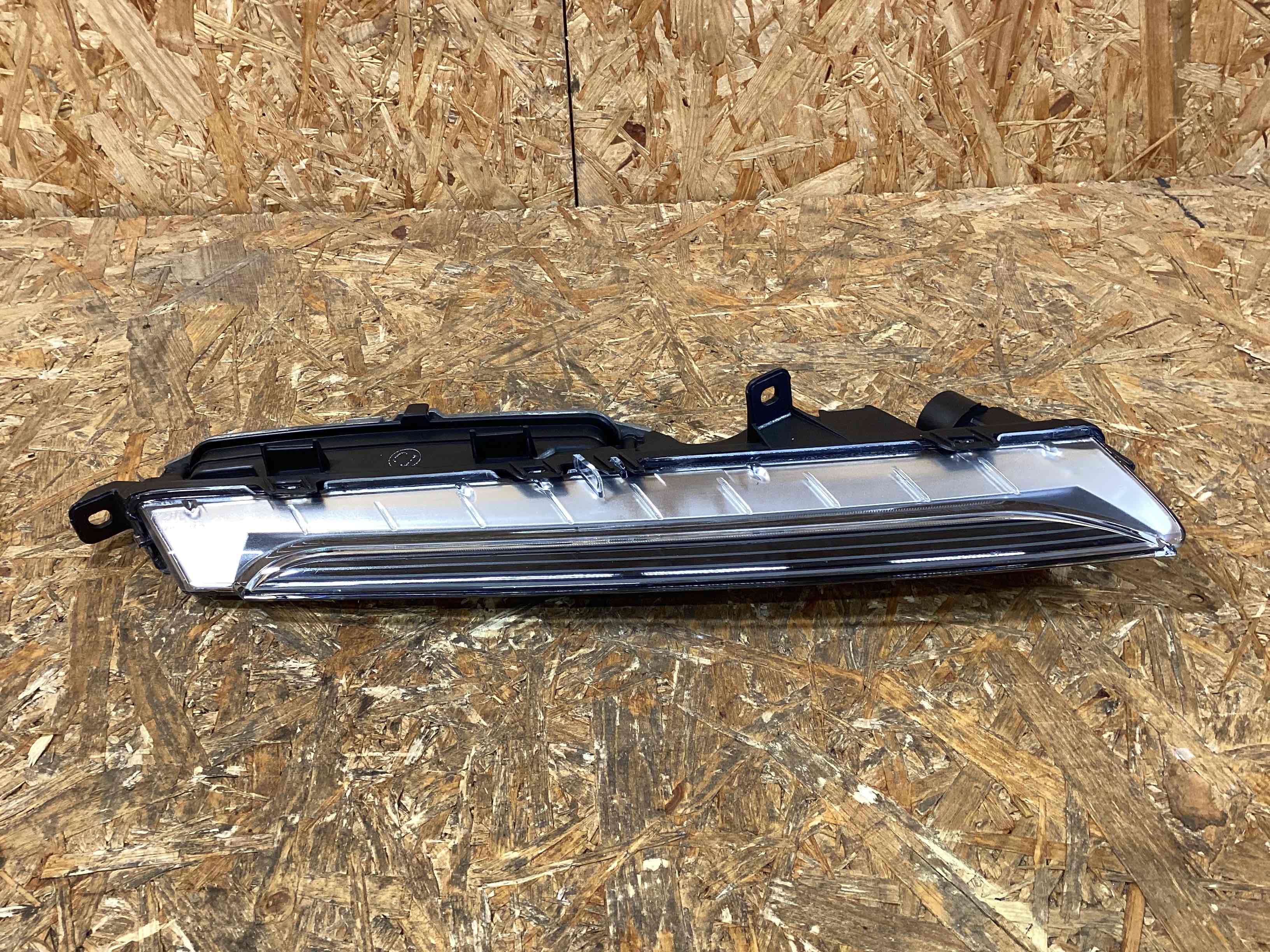 Фара противотуманная Porsche Cayenne 040326-118