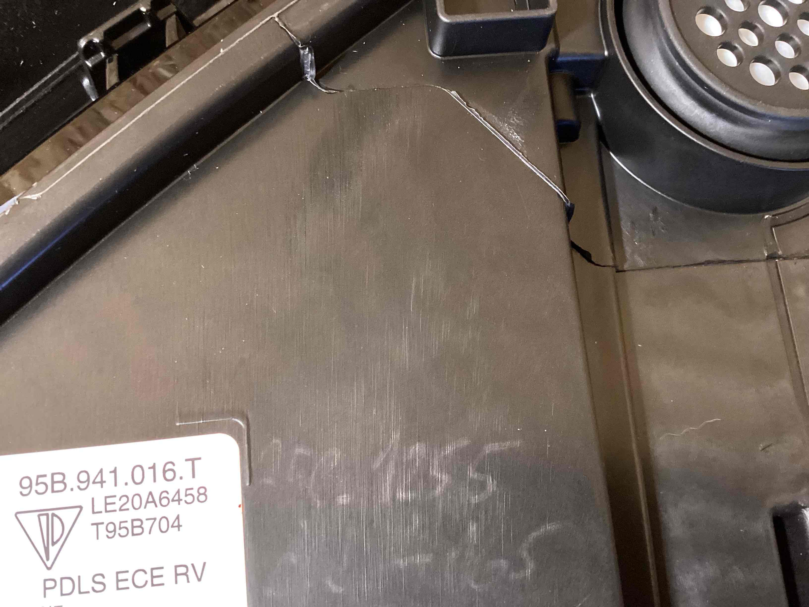 Фара правая Porsche Macan 040326-131