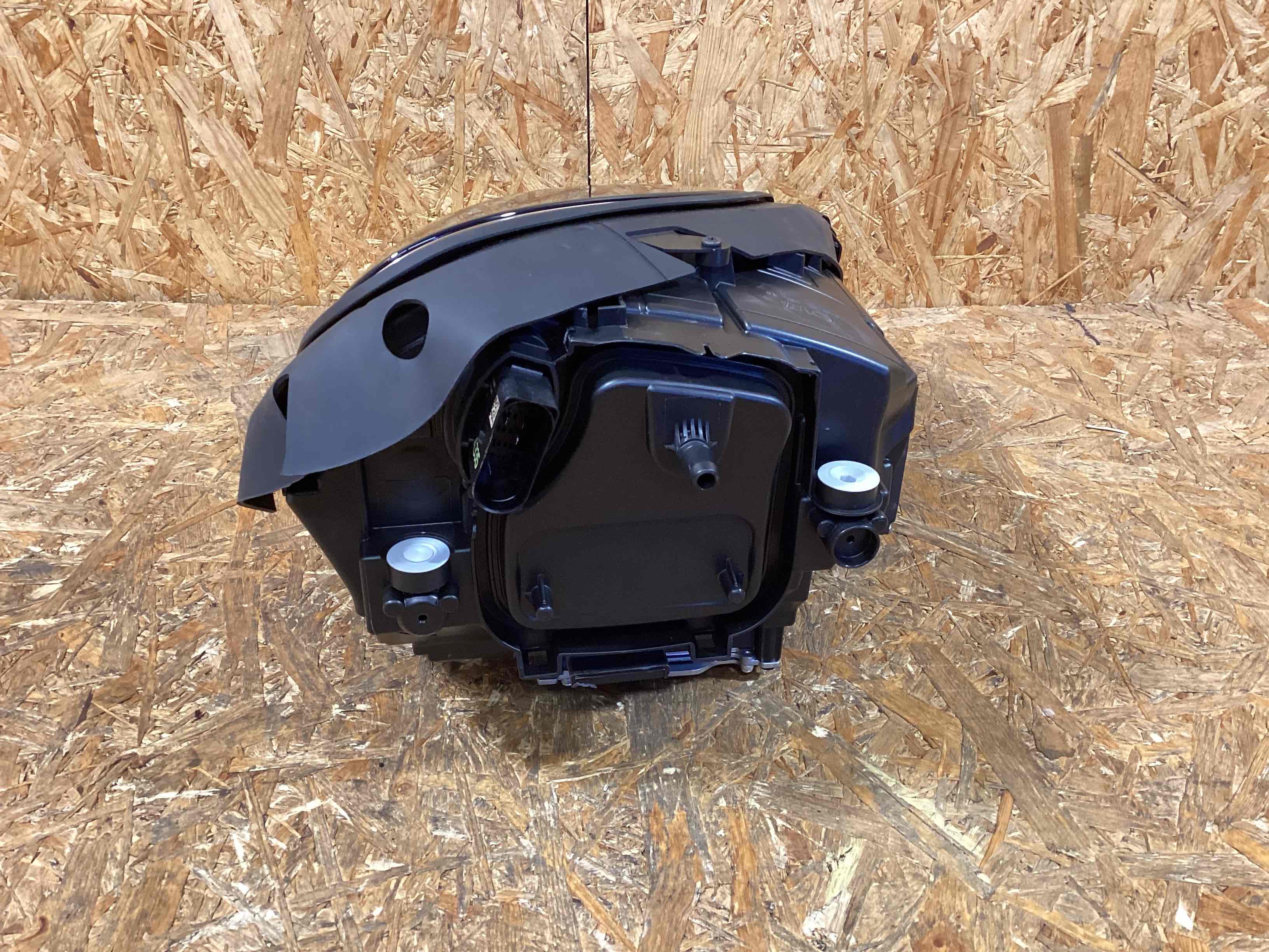 Фара левая Porsche Macan 040326-134