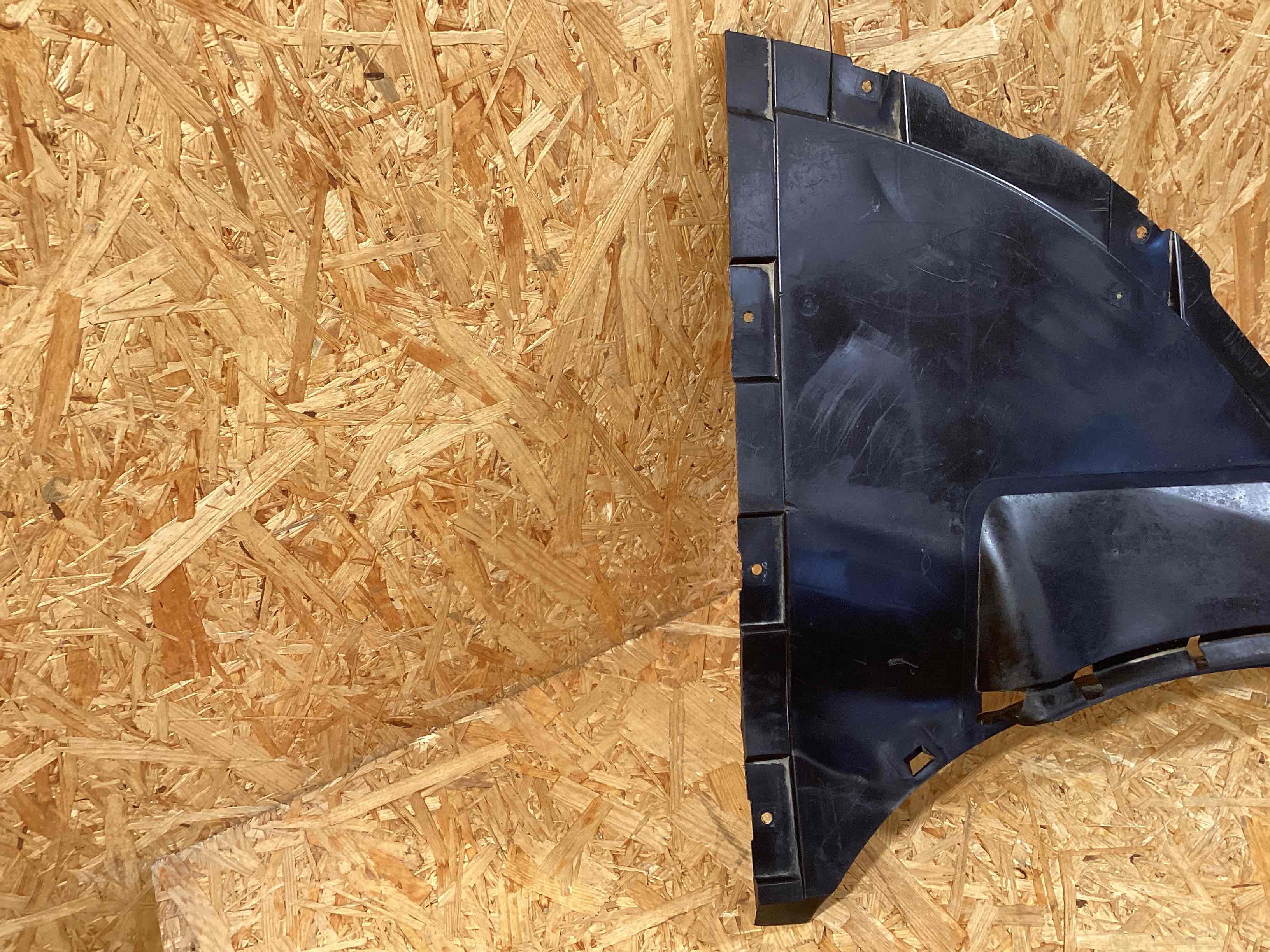 Защита арок передняя левая (подкрылок) Porsche Taycan 040825-102