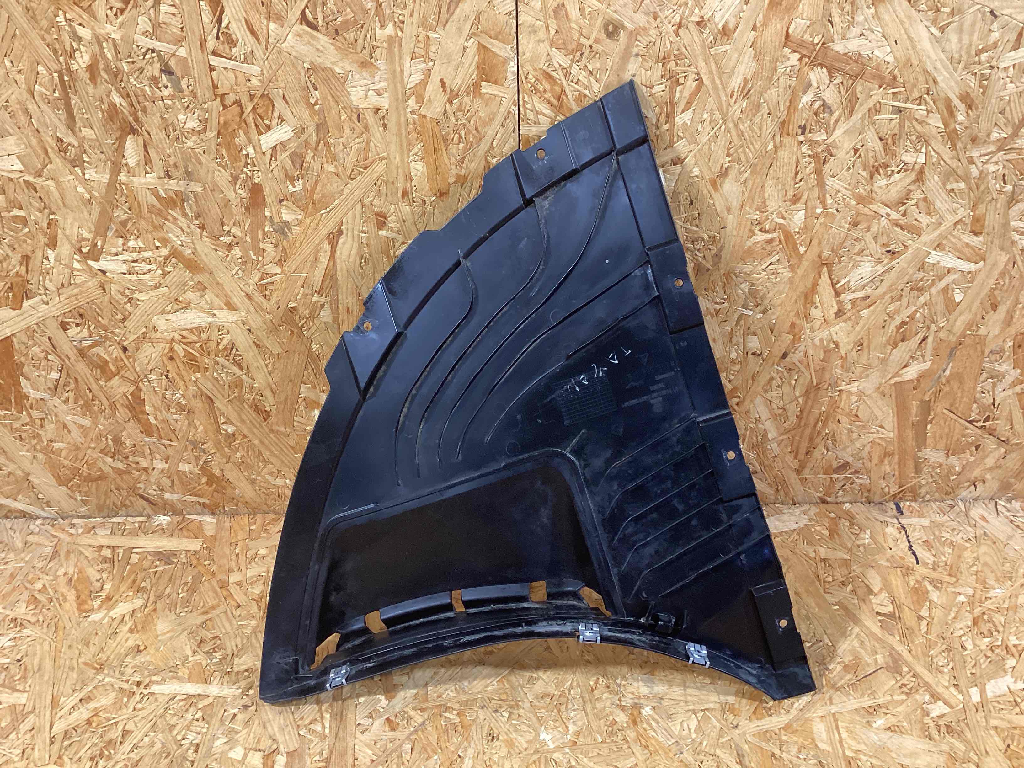 Защита арок передняя левая (подкрылок) Porsche Taycan 040825-102