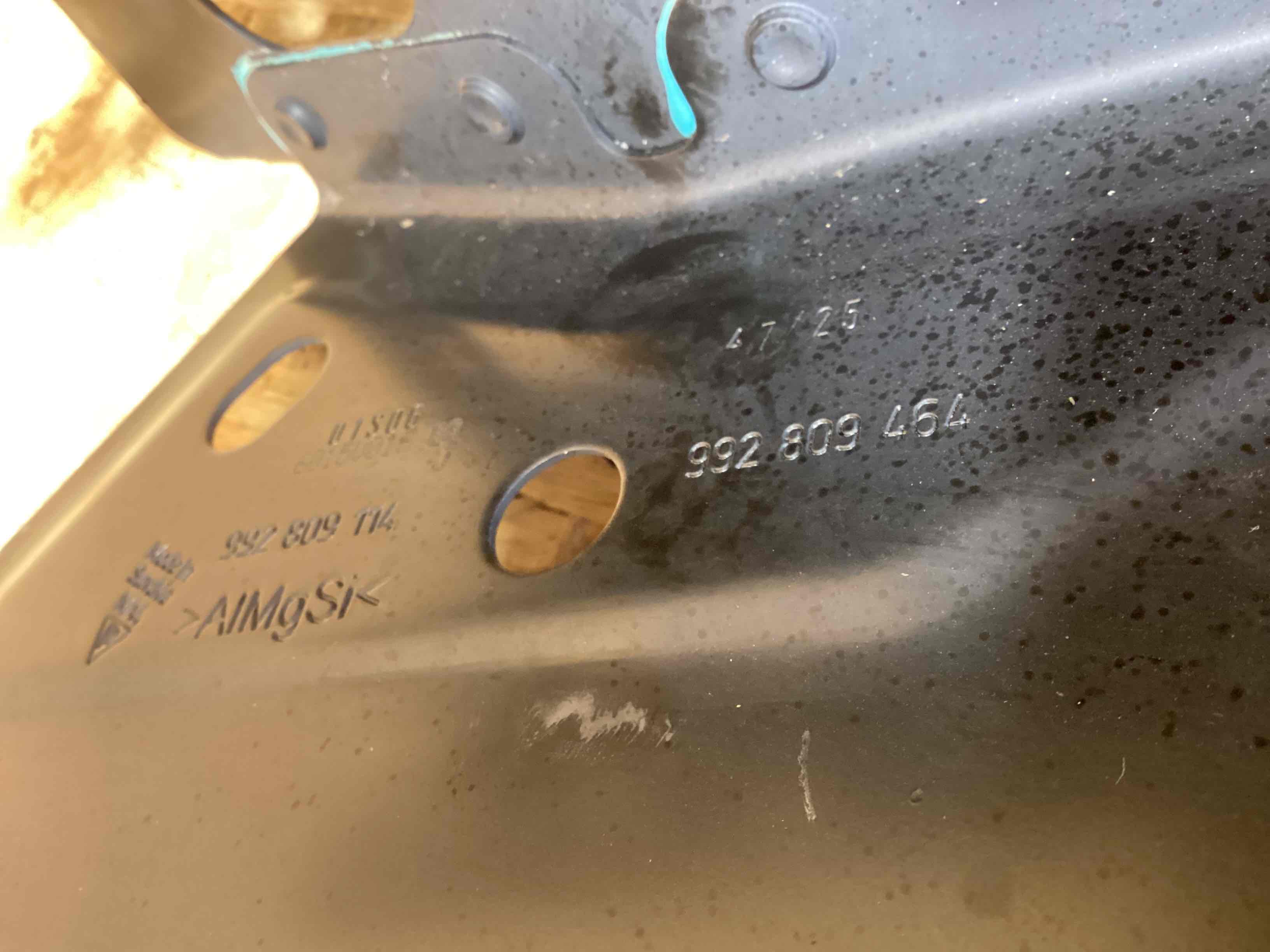 Крило заднє праве Porsche 911 040926-116