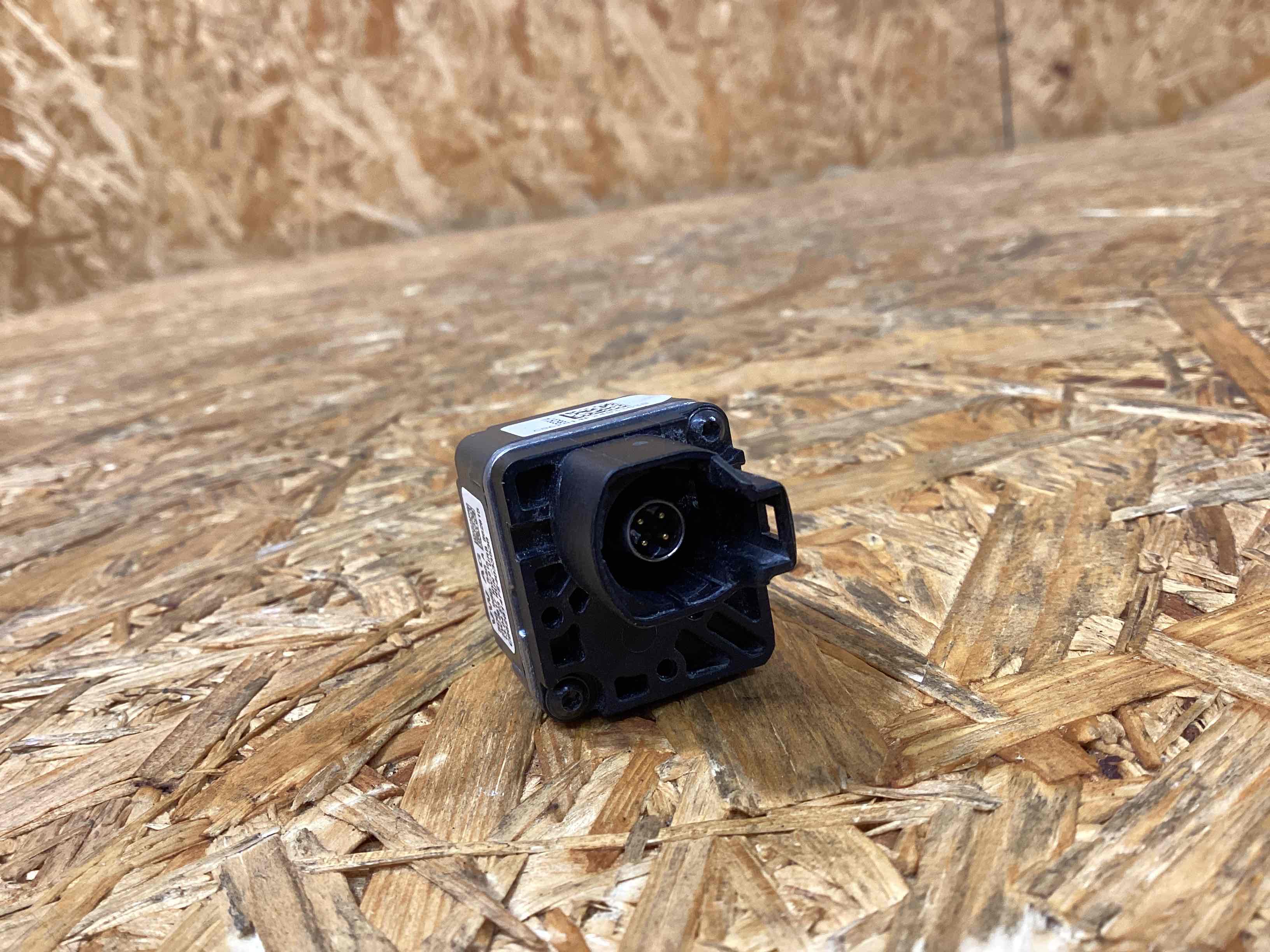 Камера, крепление камеры, корпус Porsche Macan 041225-101