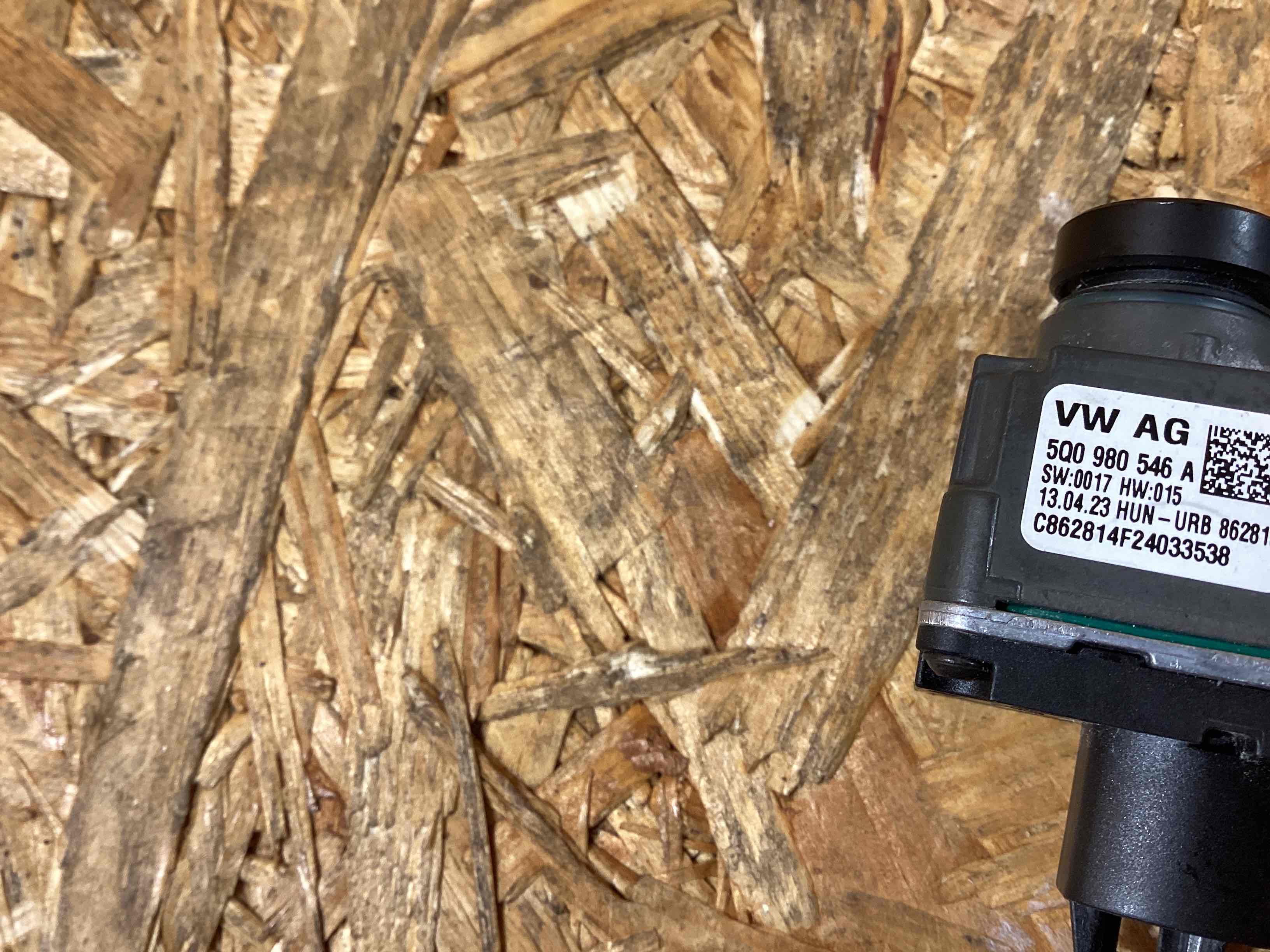 Камера, крепление камеры, корпус Porsche Macan 041225-101