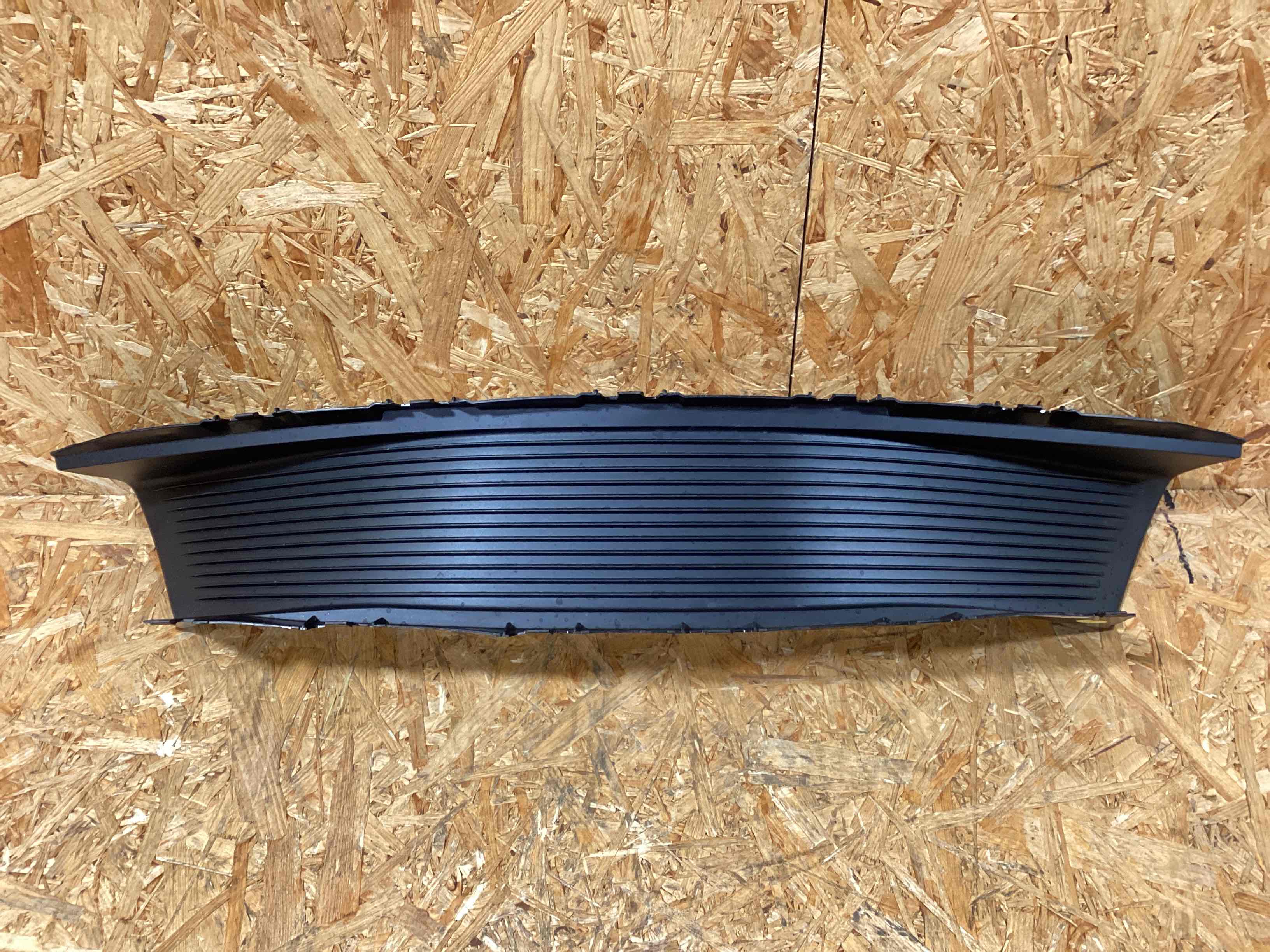 Заглушка, вставка (решетка) в бампер Porsche Cayman 041225-111