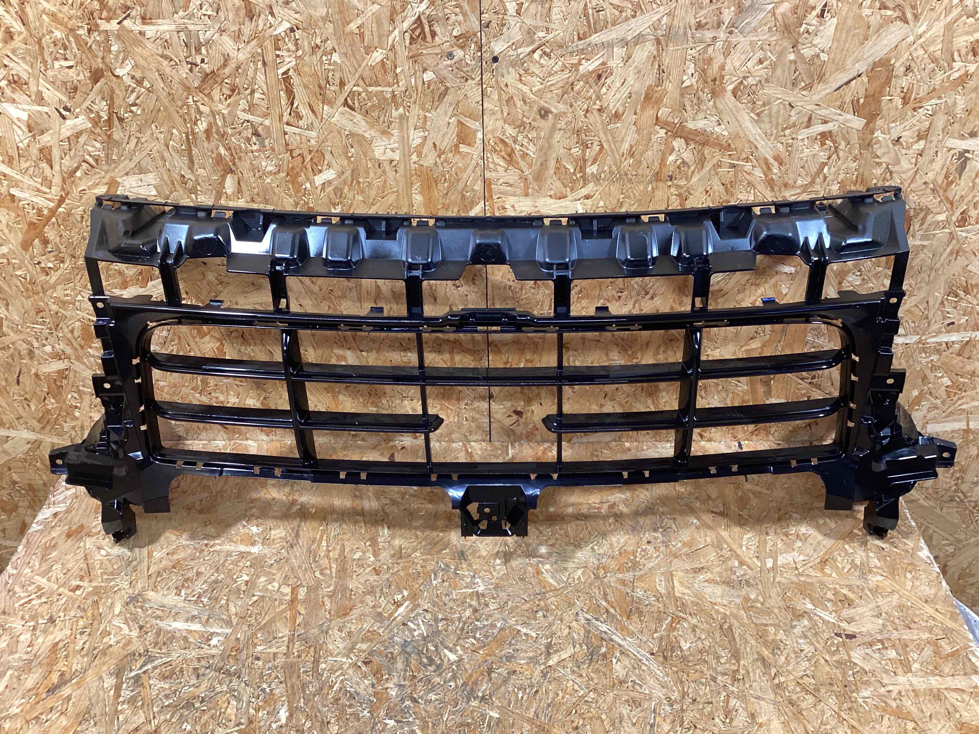 Заглушка, вставка (решетка) в бампер Porsche Cayenne 050126-101