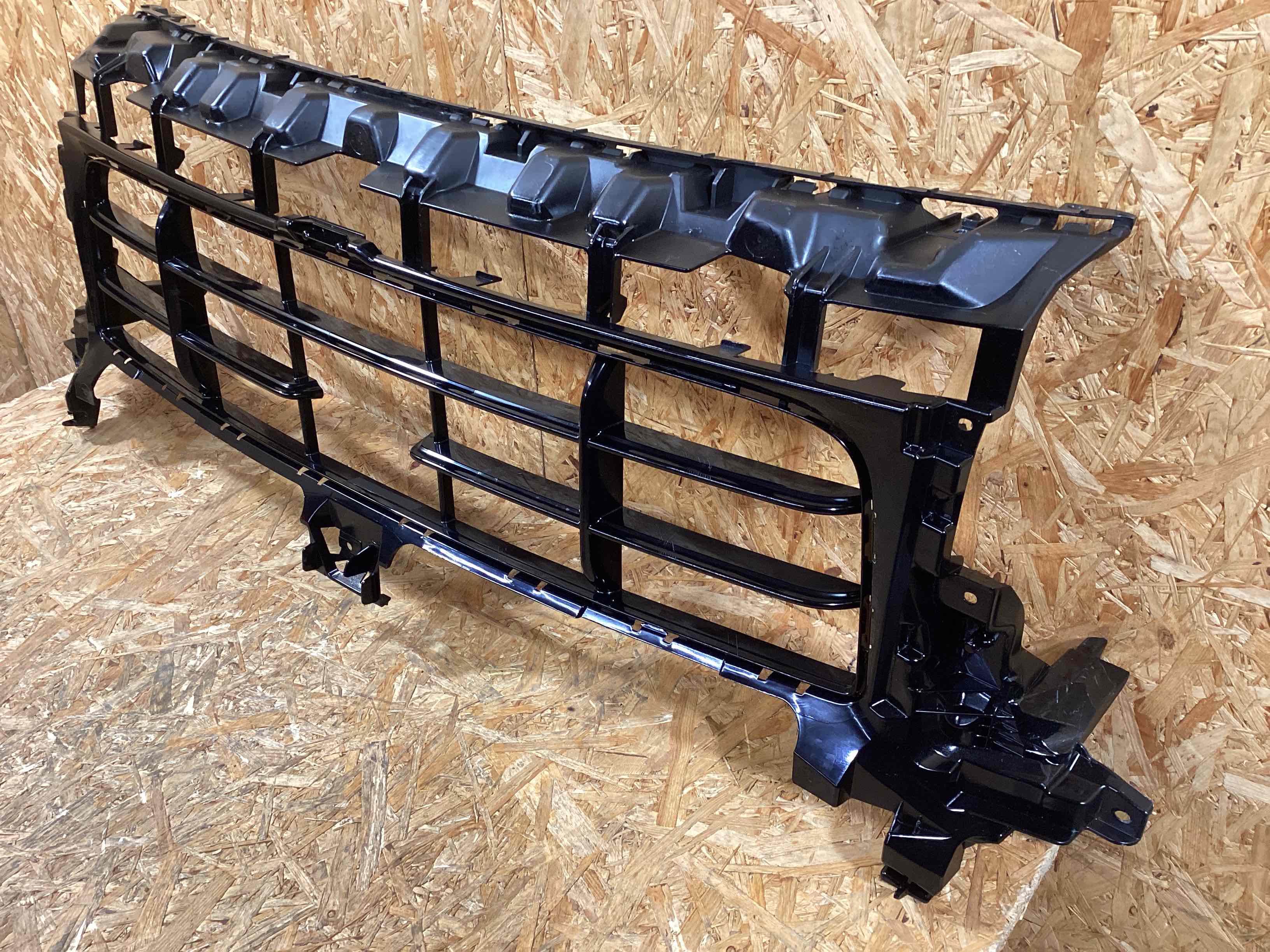 Заглушка, вставка (решетка) в бампер Porsche Cayenne 050126-101