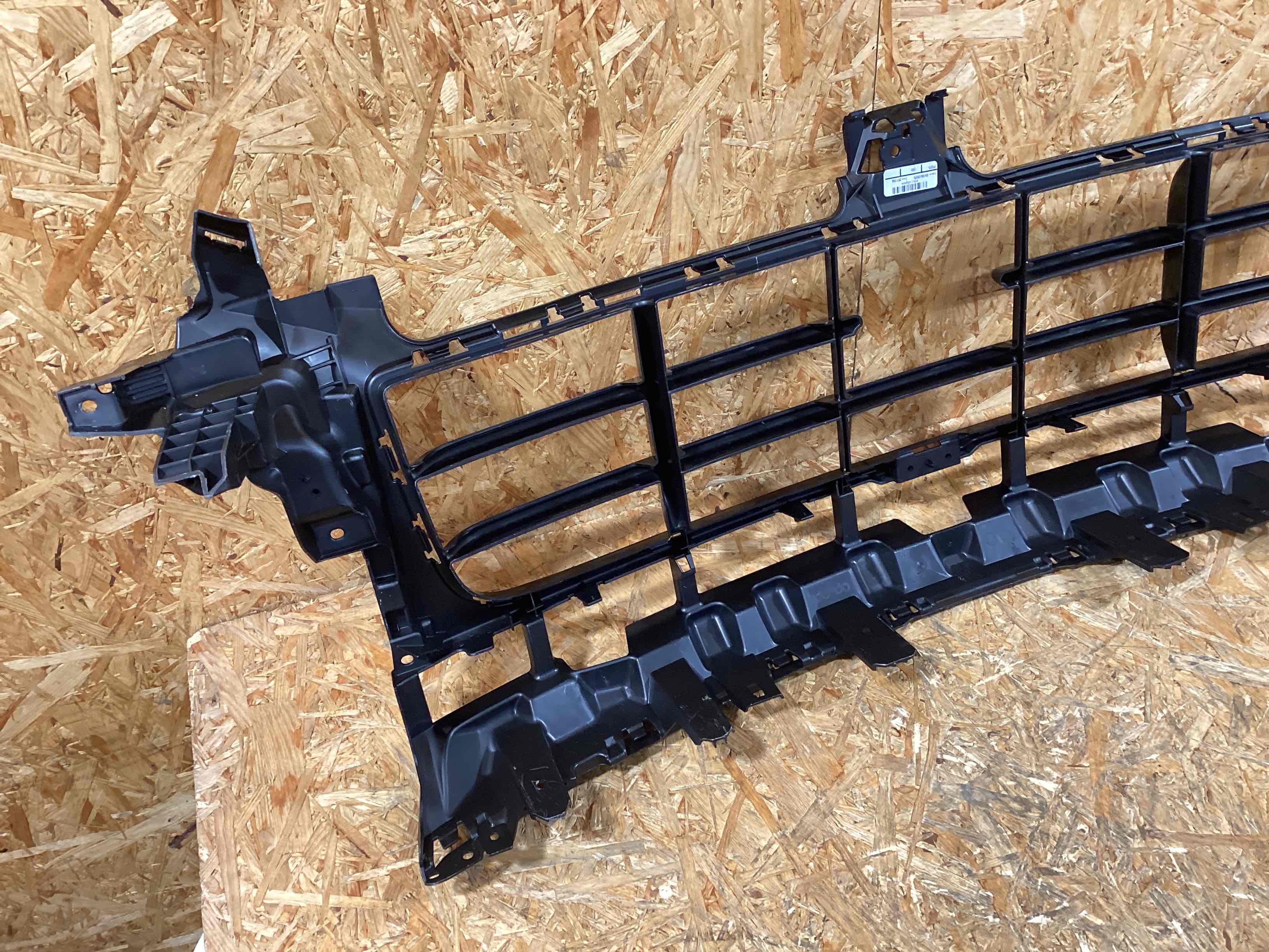 Заглушка, вставка (решетка) в бампер Porsche Cayenne 050126-101