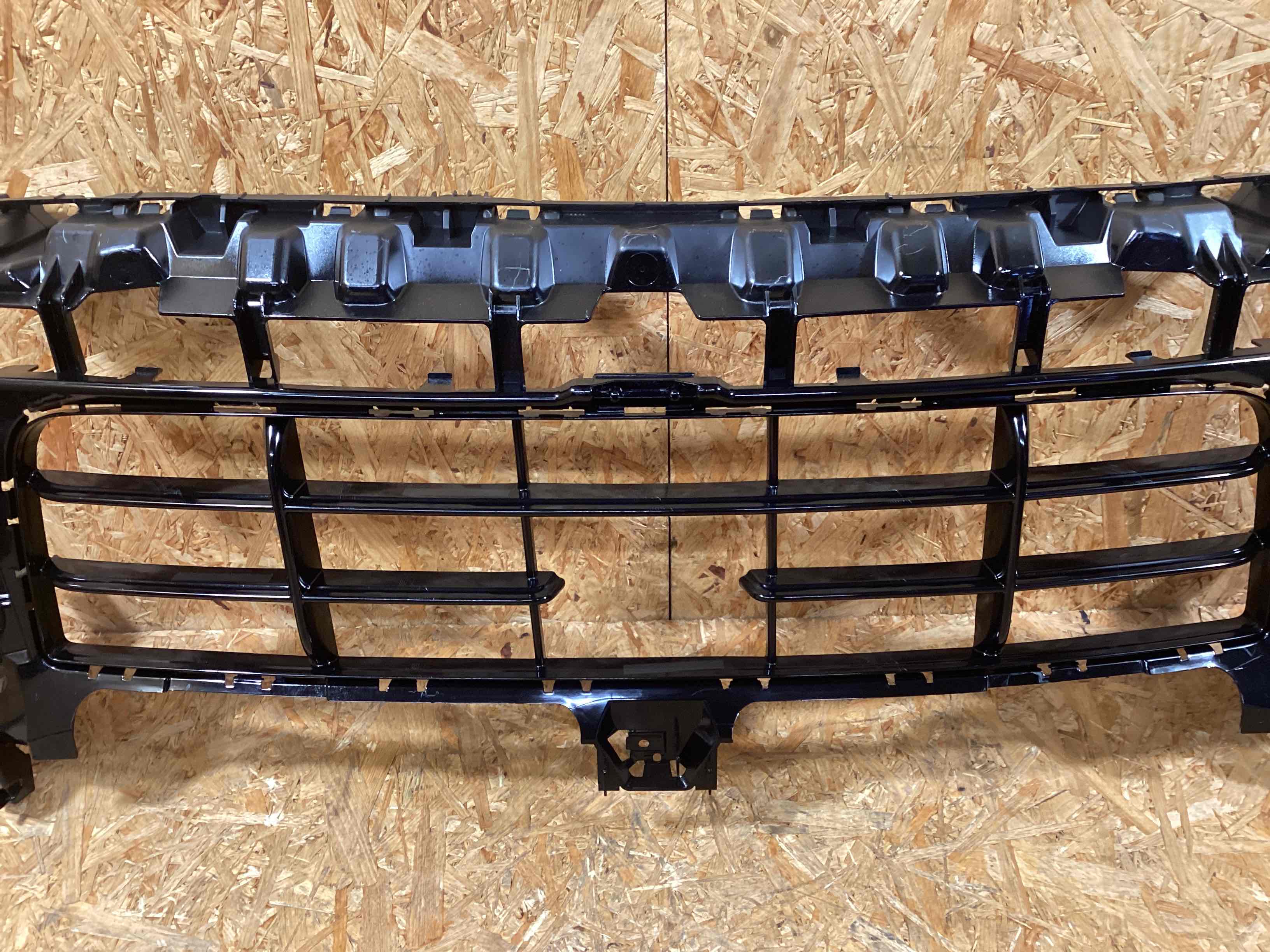 Заглушка, вставка (решетка) в бампер Porsche Cayenne 050126-102