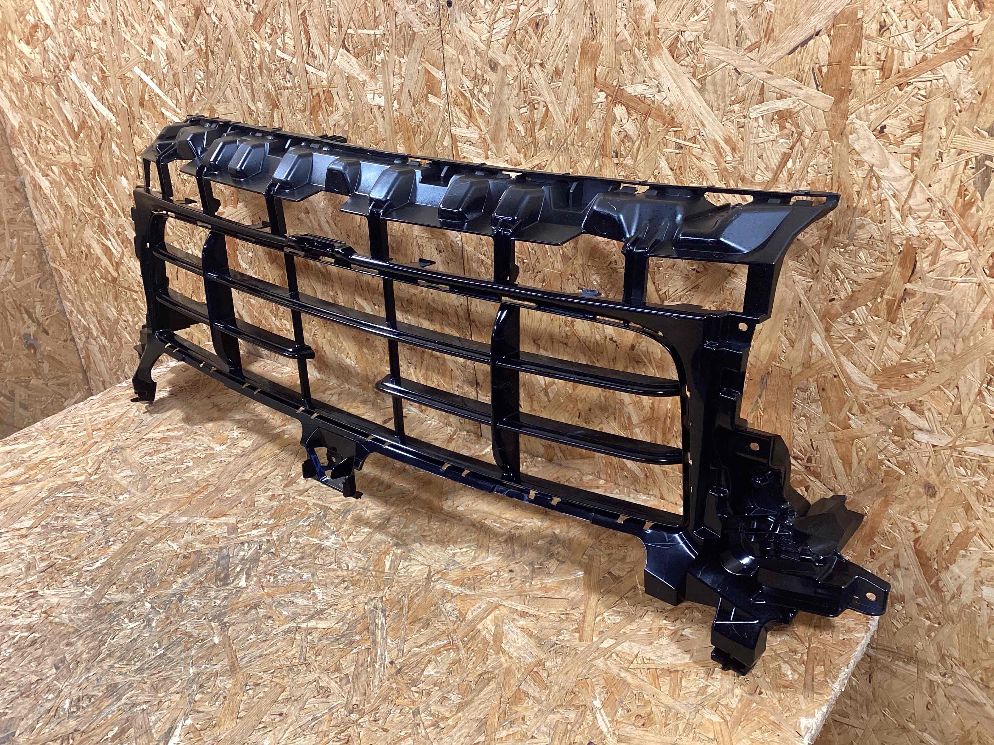 Заглушка, вставка (решетка) в бампер Porsche Cayenne 050126-102