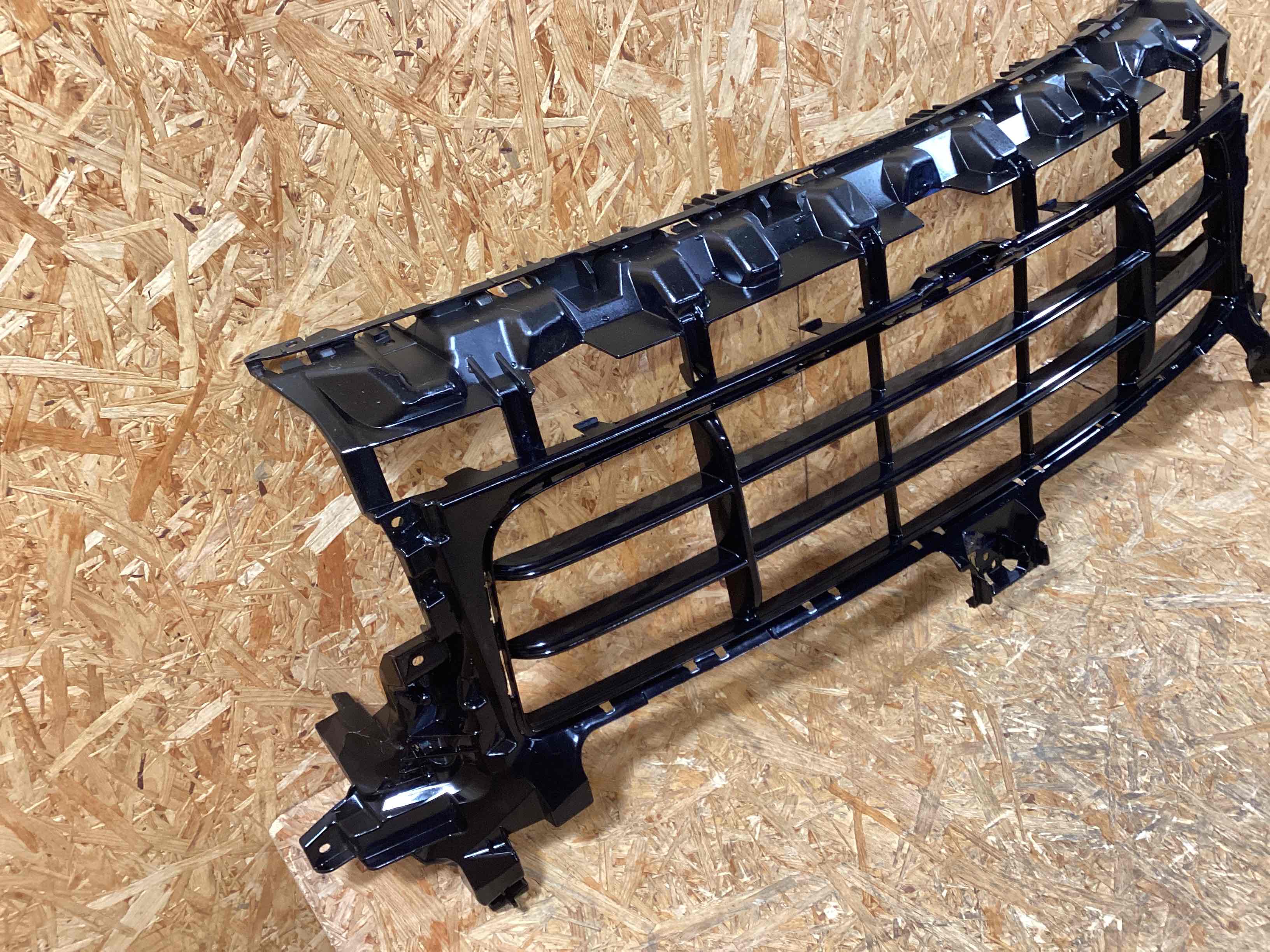 Заглушка, вставка (решетка) в бампер Porsche Cayenne 050126-104