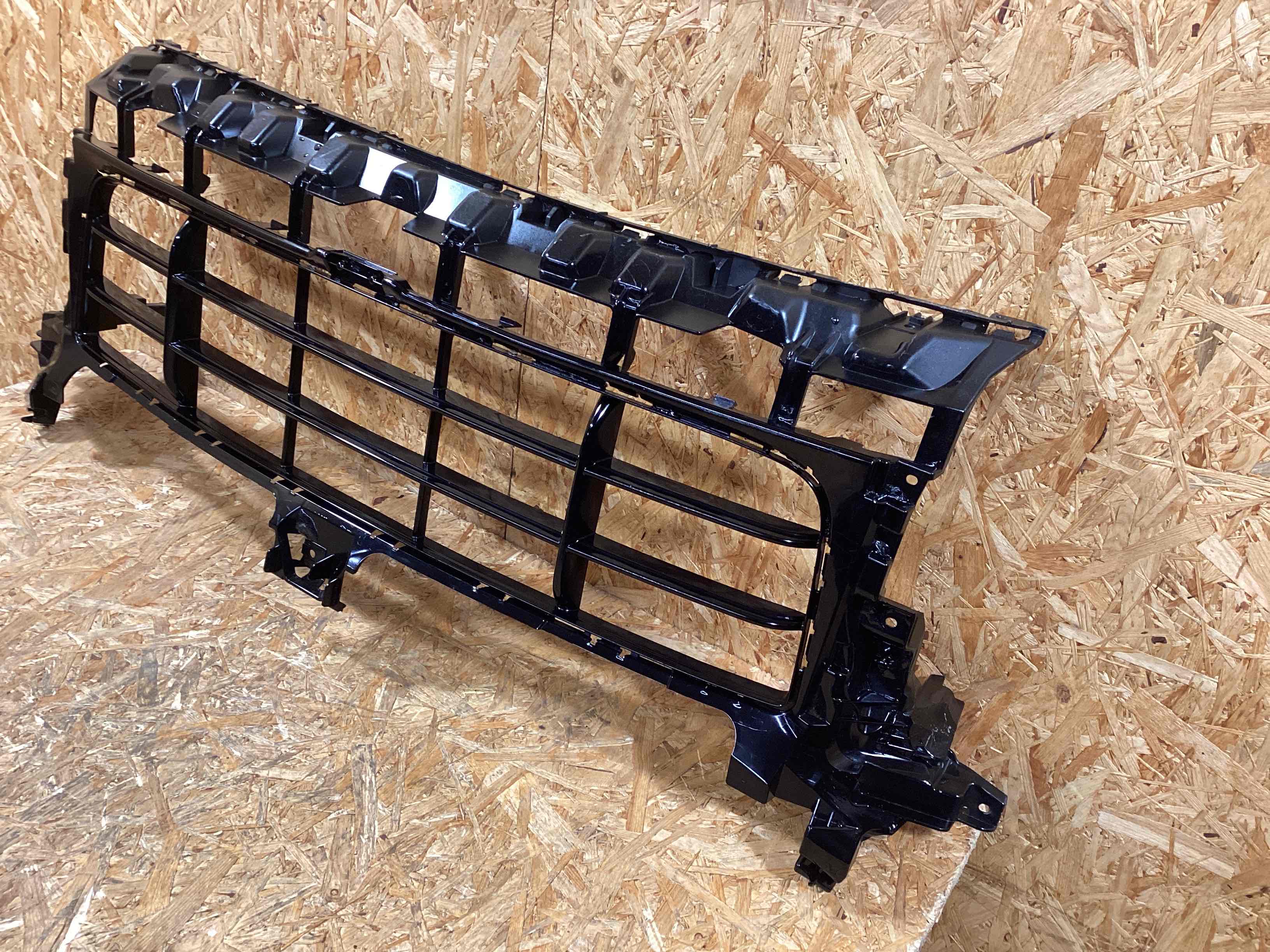 Заглушка, вставка (решетка) в бампер Porsche Cayenne 050126-104