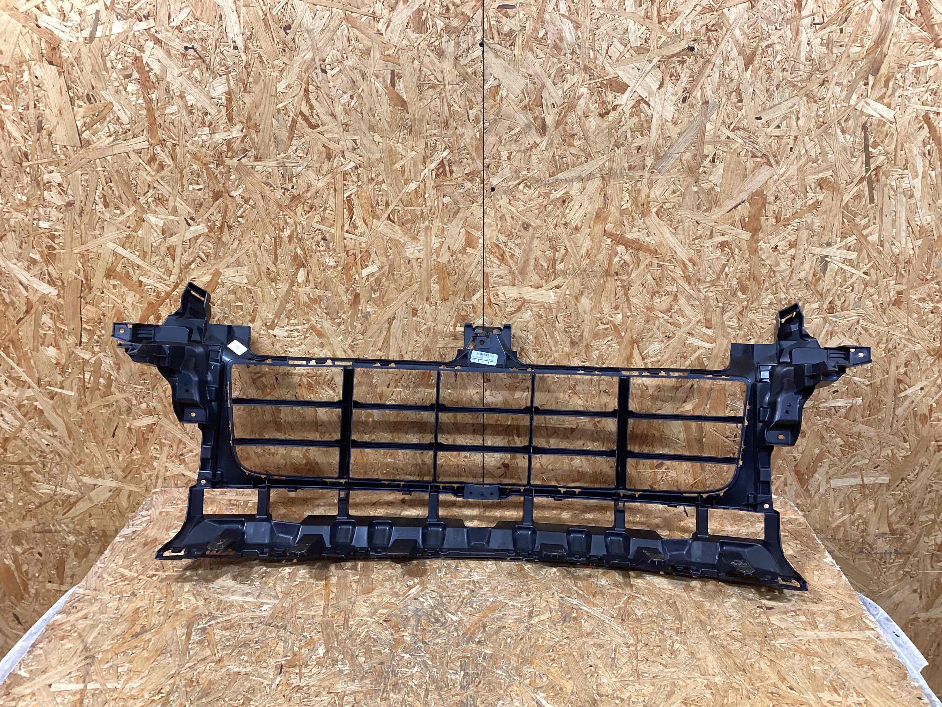 Заглушка, вставка (решетка) в бампер Porsche Cayenne 050126-104