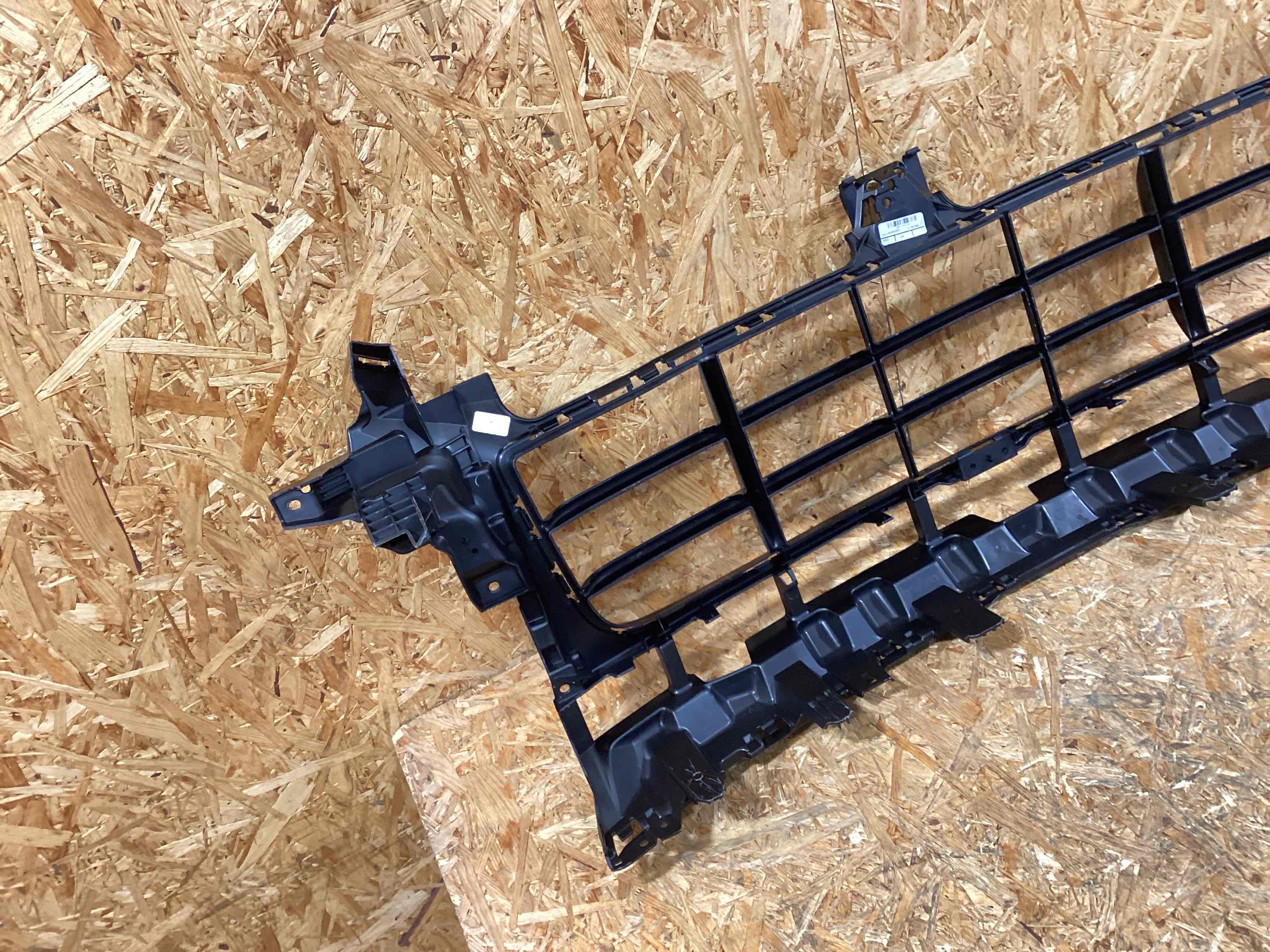 Заглушка, вставка (решетка) в бампер Porsche Cayenne 050126-104