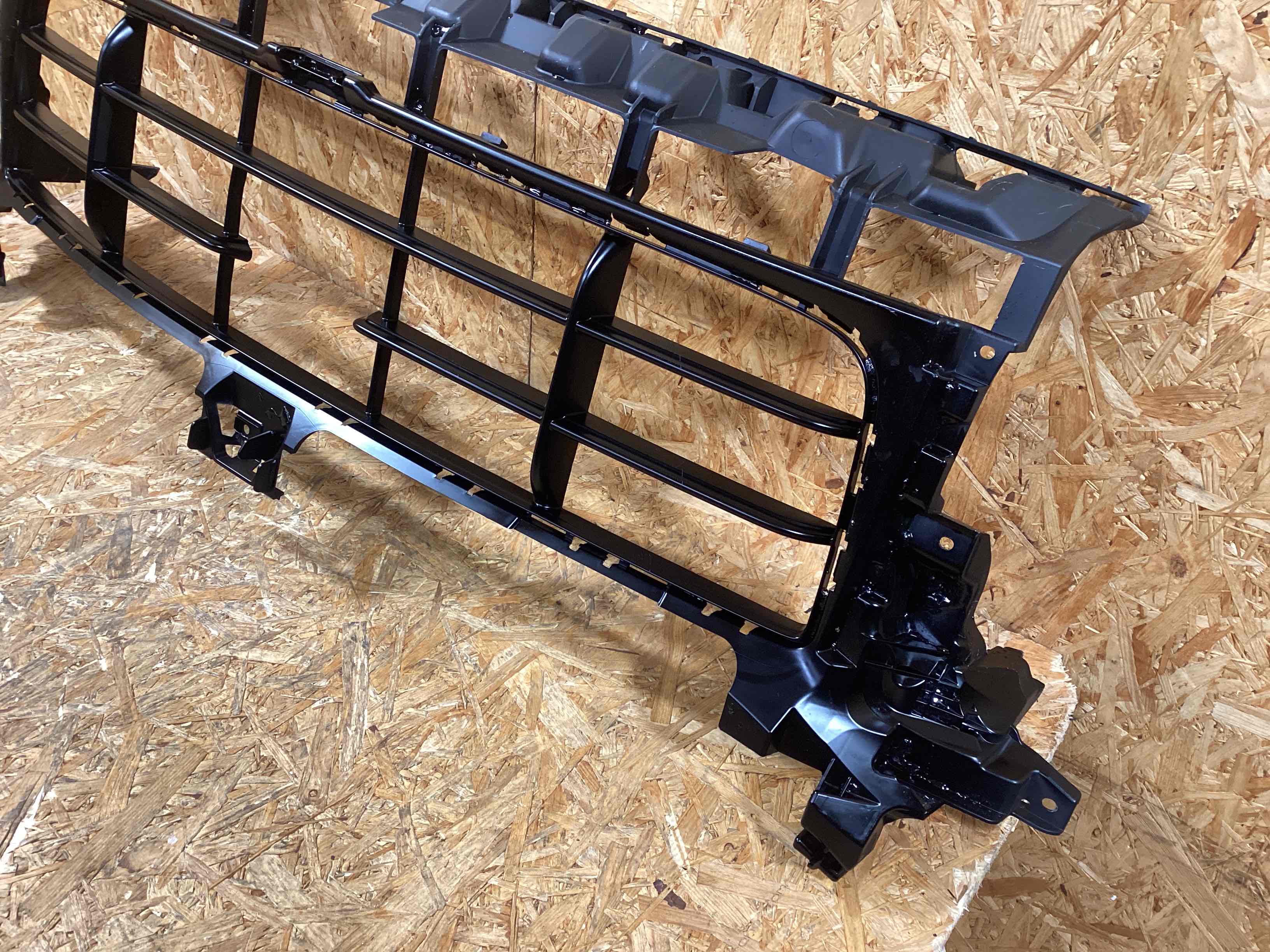 Заглушка, вставка (решетка) в бампер Porsche Cayenne 050126-106