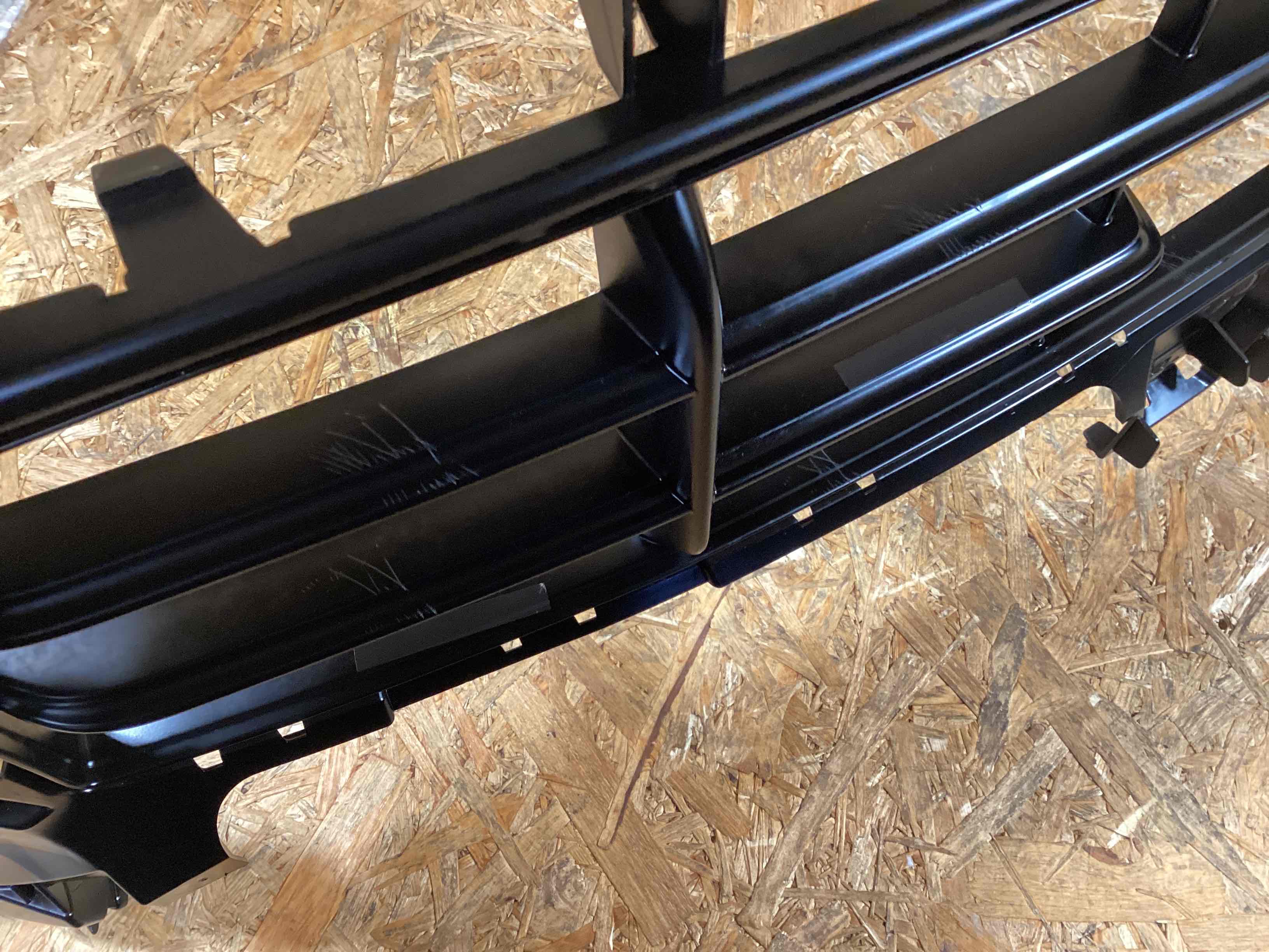 Заглушка, вставка (решетка) в бампер Porsche Cayenne 050126-106