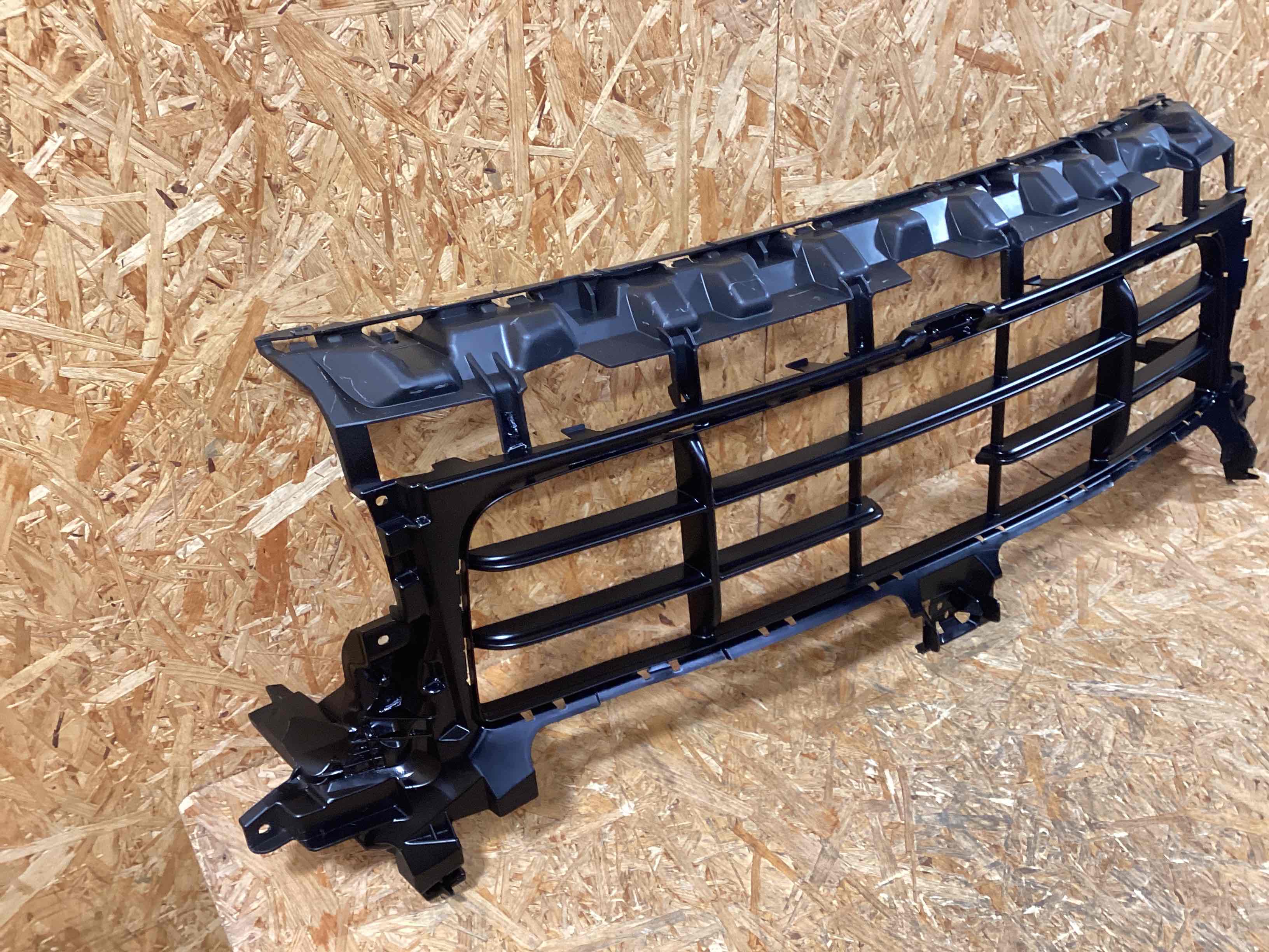 Заглушка, вставка (решетка) в бампер Porsche Cayenne 050126-107