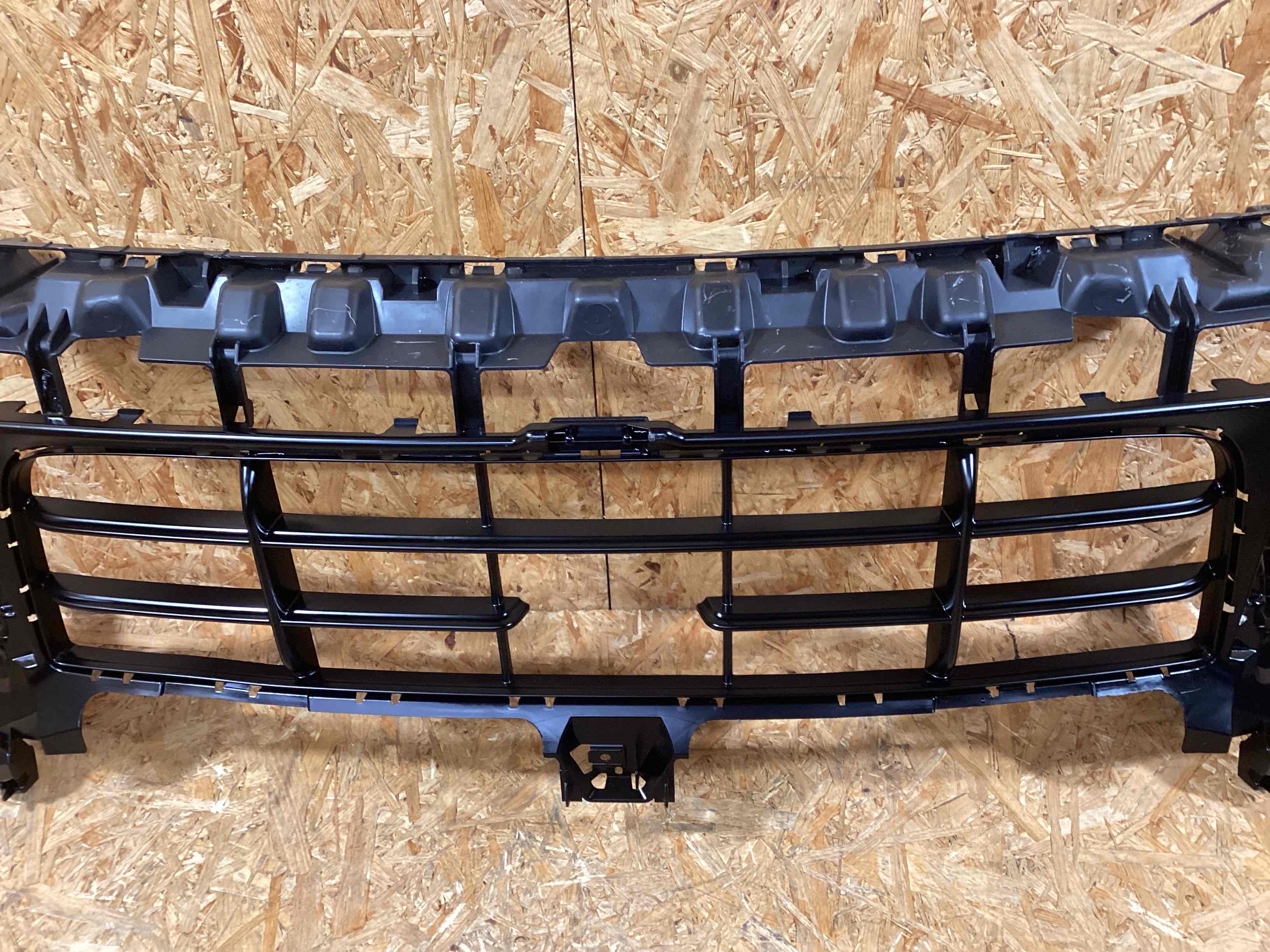 Заглушка, вставка (решетка) в бампер Porsche Cayenne 050126-107