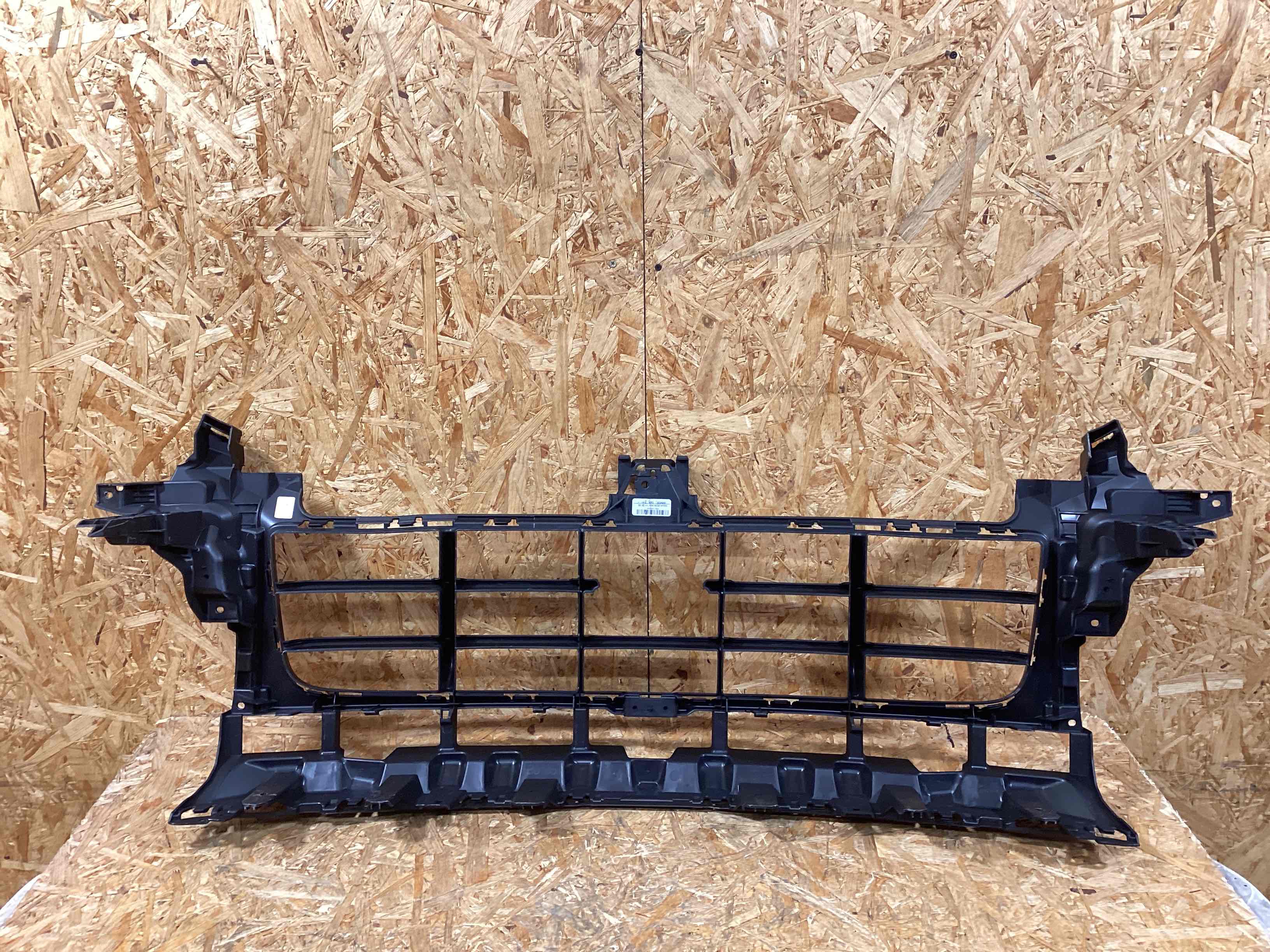 Заглушка, вставка (решетка) в бампер Porsche Cayenne 050126-107