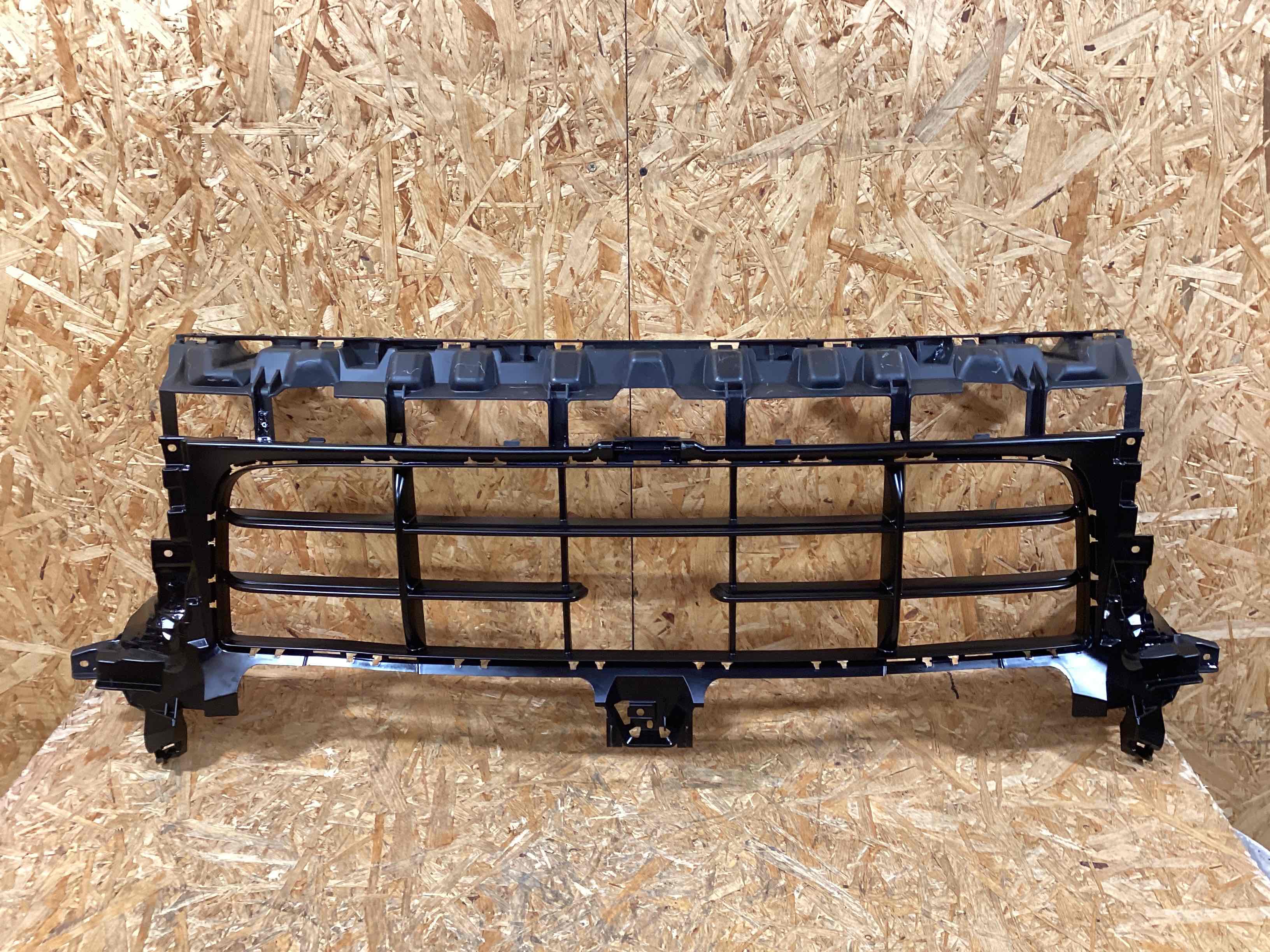 Заглушка, вставка (решетка) в бампер Porsche Cayenne 050126-107