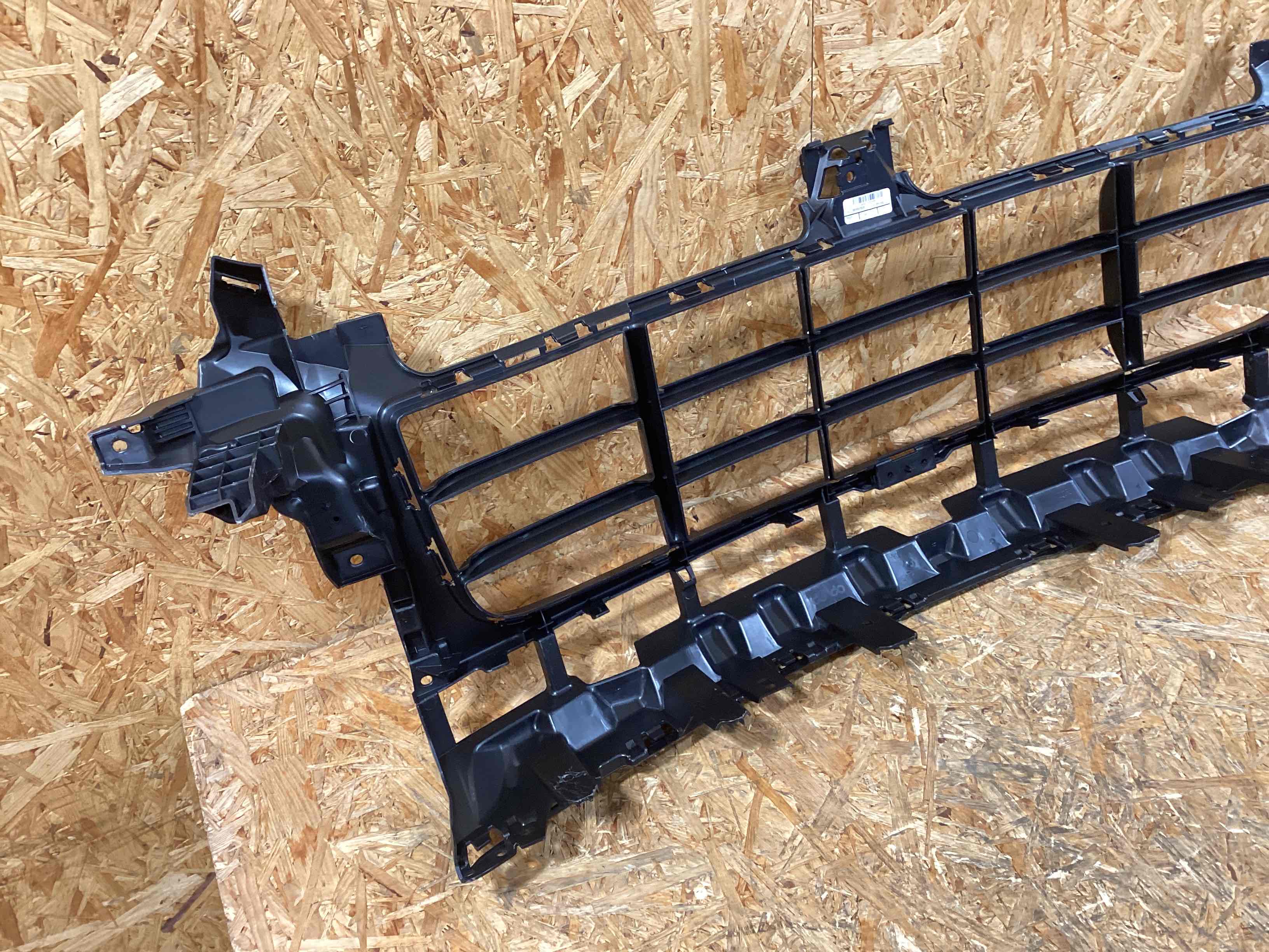 Заглушка, вставка (решетка) в бампер Porsche Cayenne 050126-111