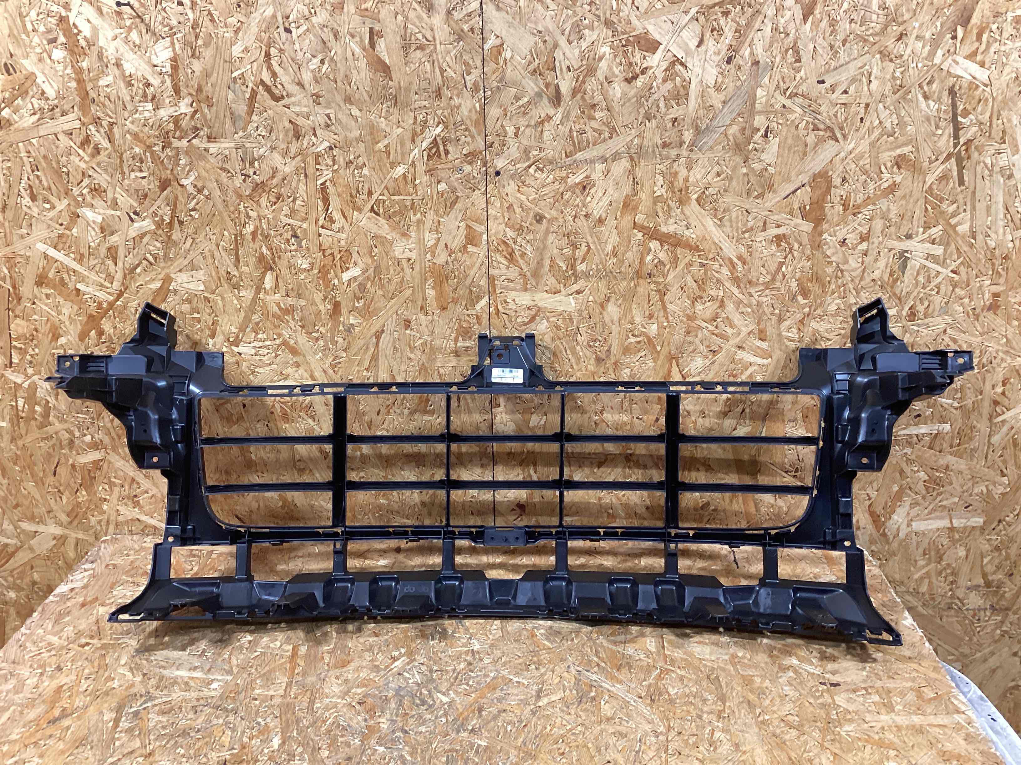 Заглушка, вставка (решетка) в бампер Porsche Cayenne 050126-112