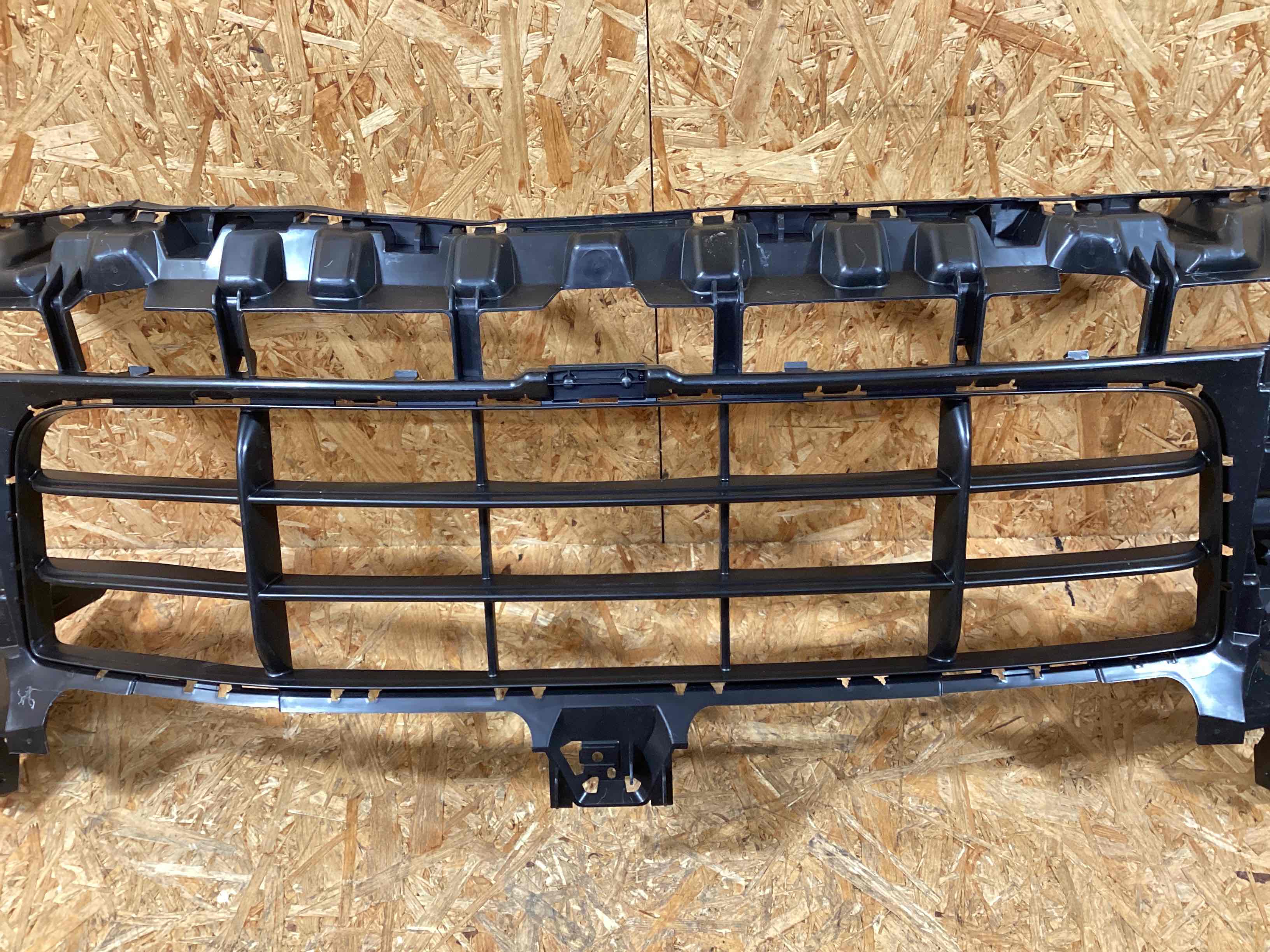 Заглушка, вставка (решетка) в бампер Porsche Cayenne 050126-113